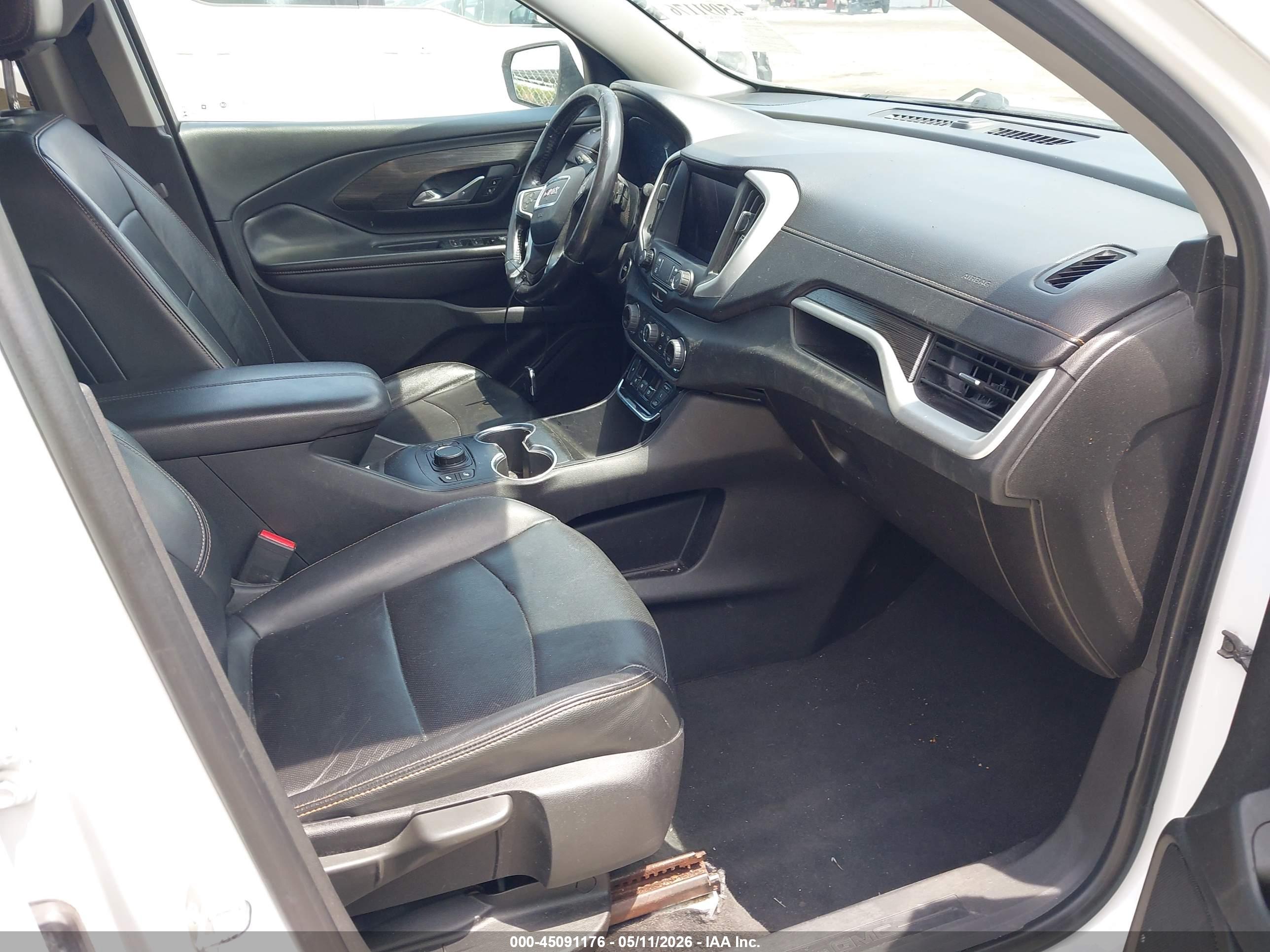 GMC TERRAIN image 5