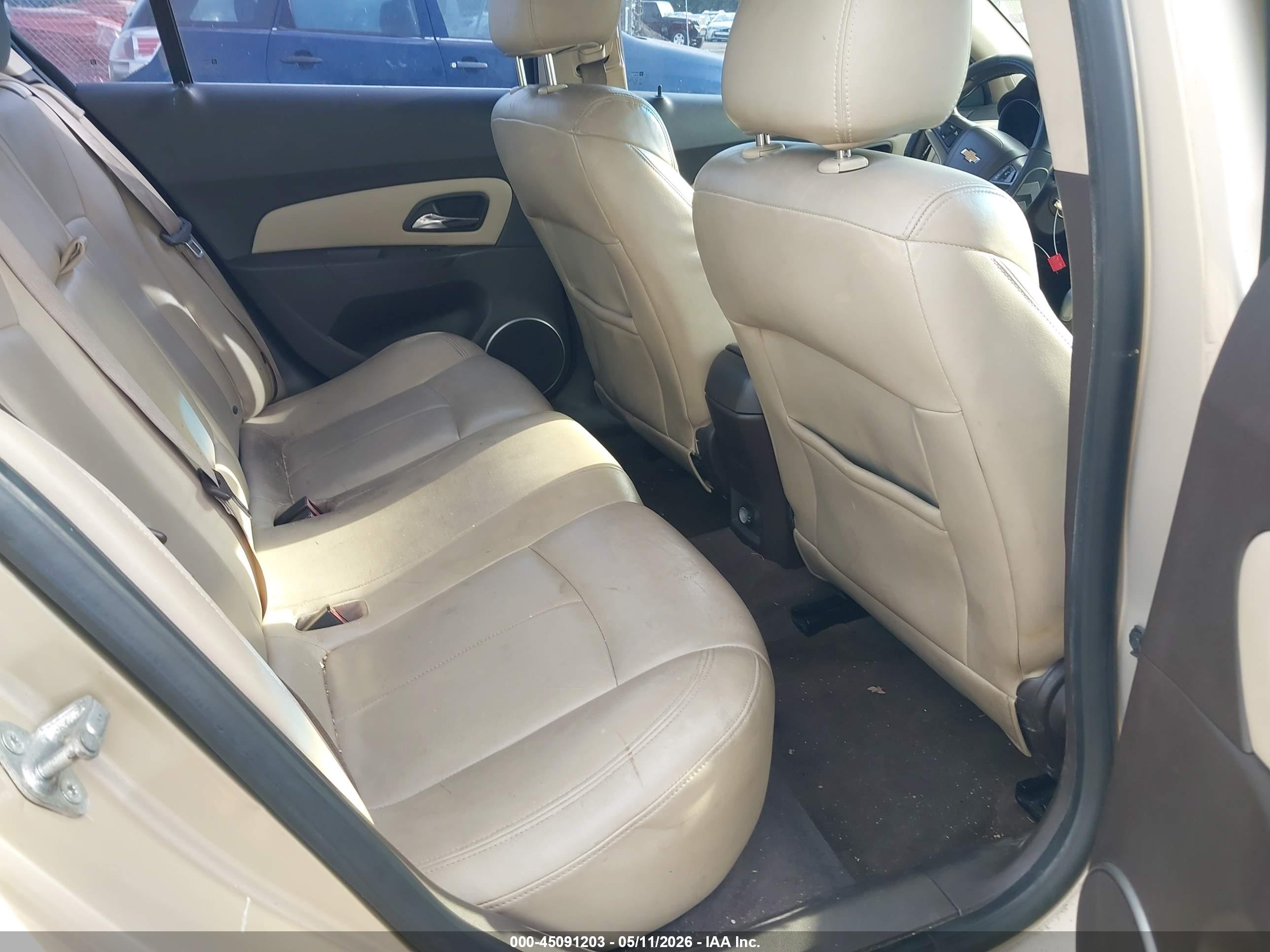 CHEVROLET CRUZE image 8