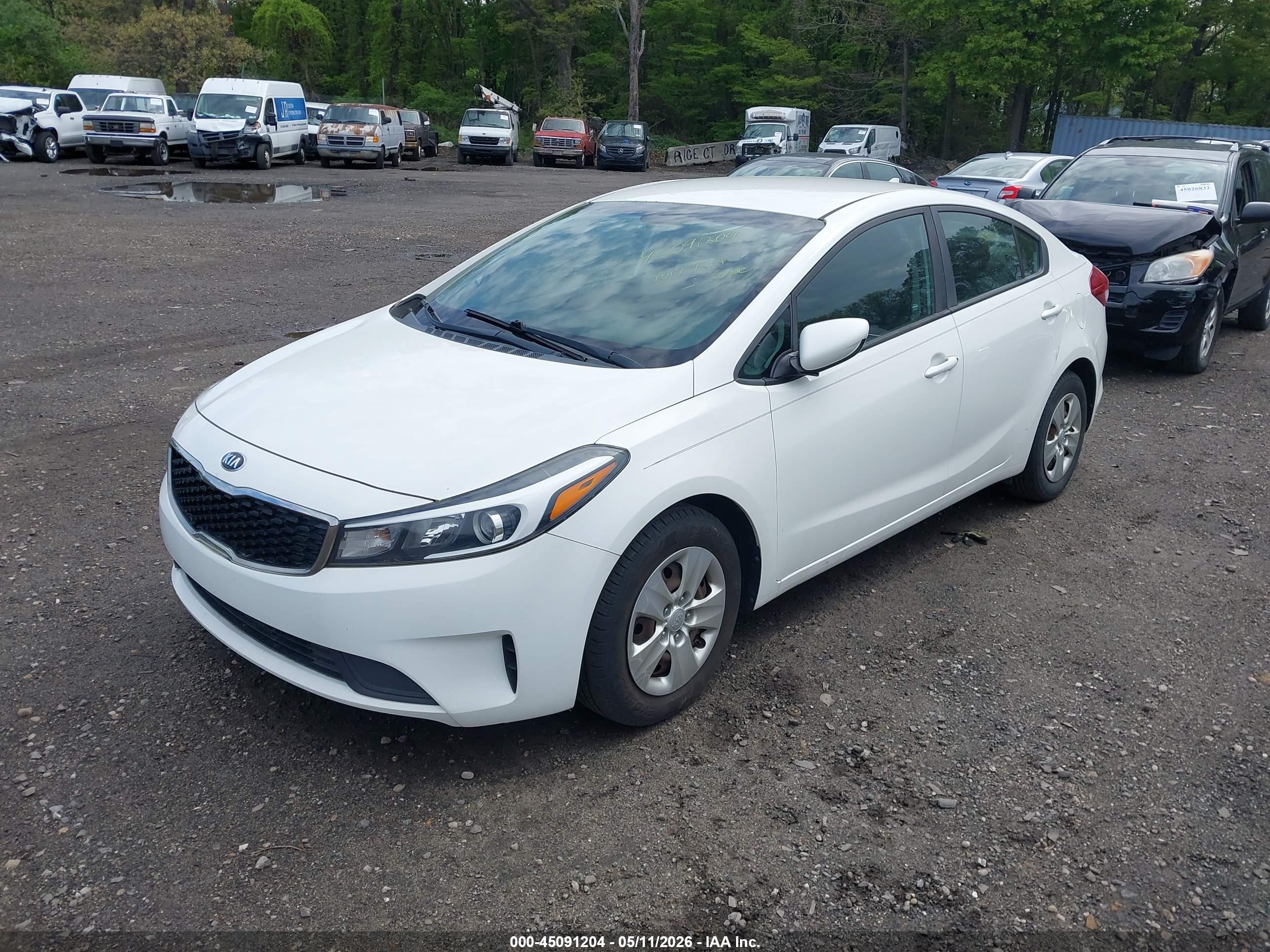KIA FORTE image 2