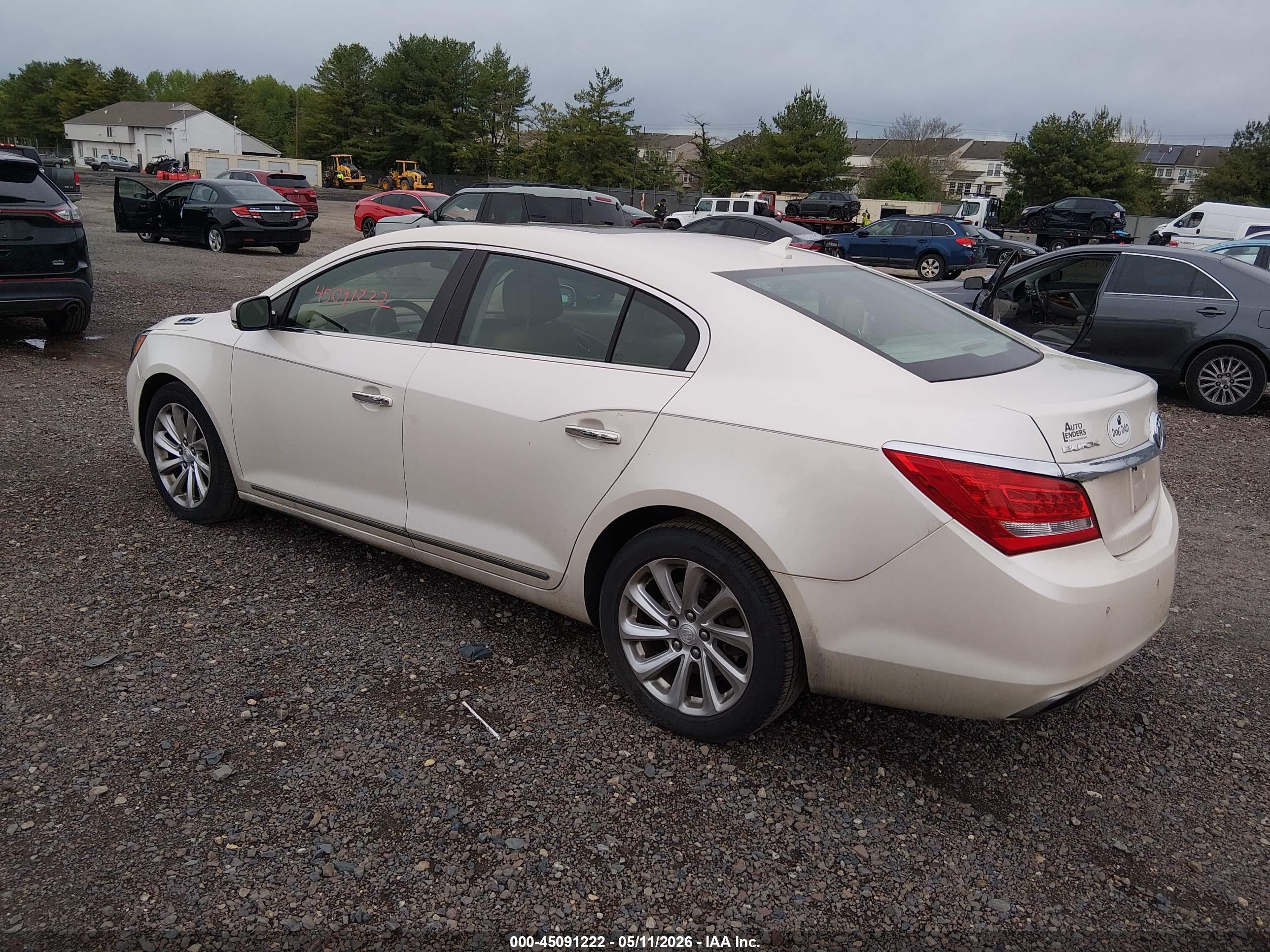 BUICK LACROSSE image 3