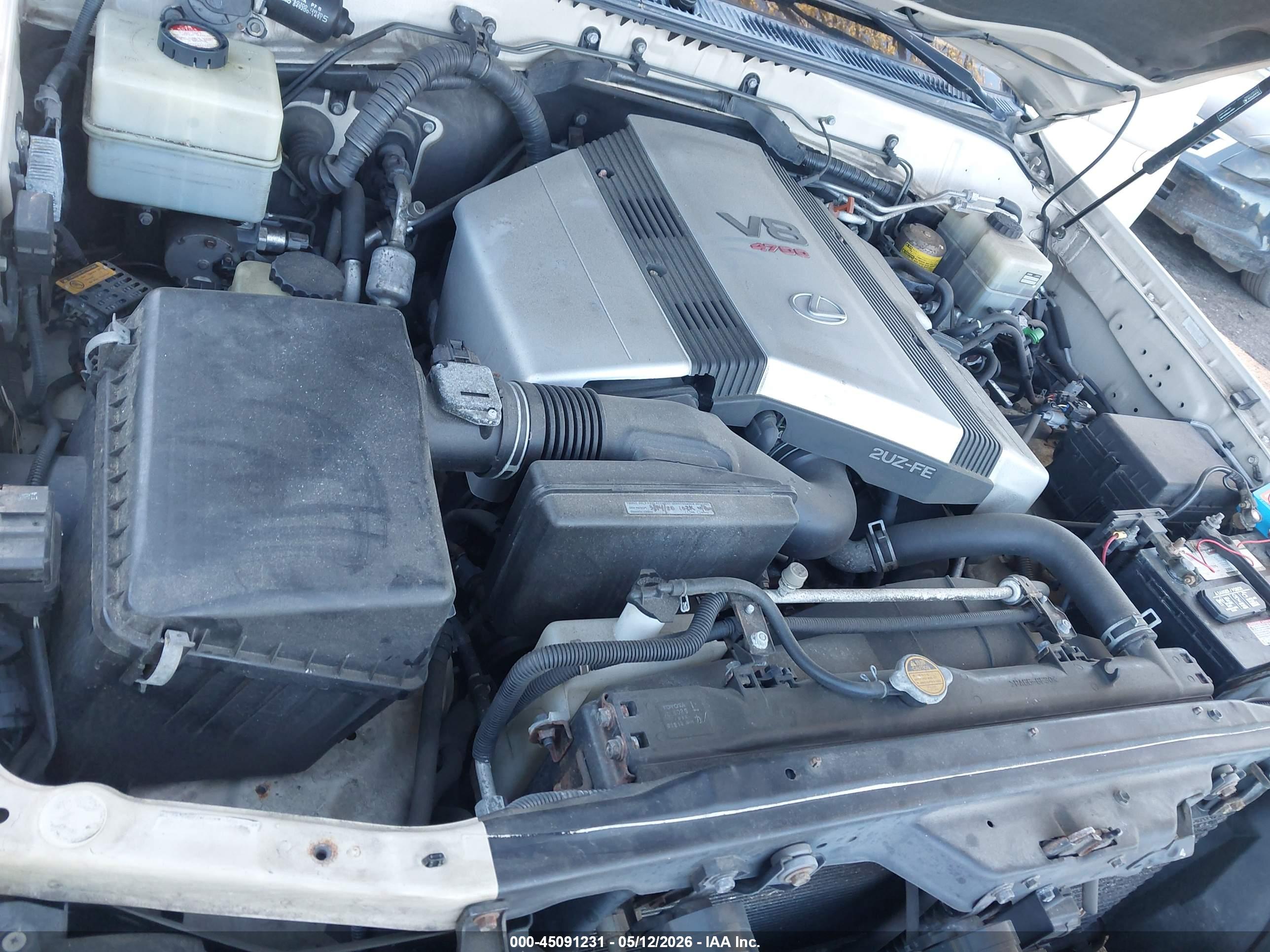 LEXUS LX image 10