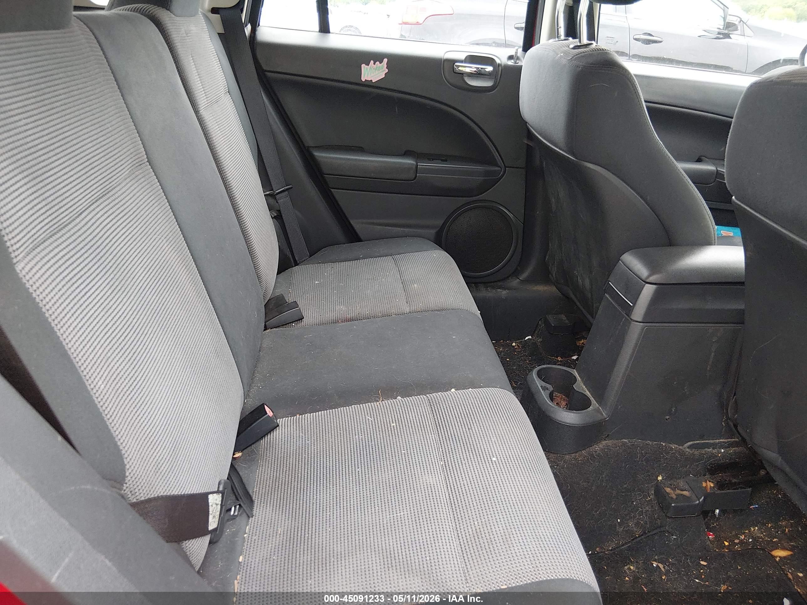 DODGE CALIBER image 8