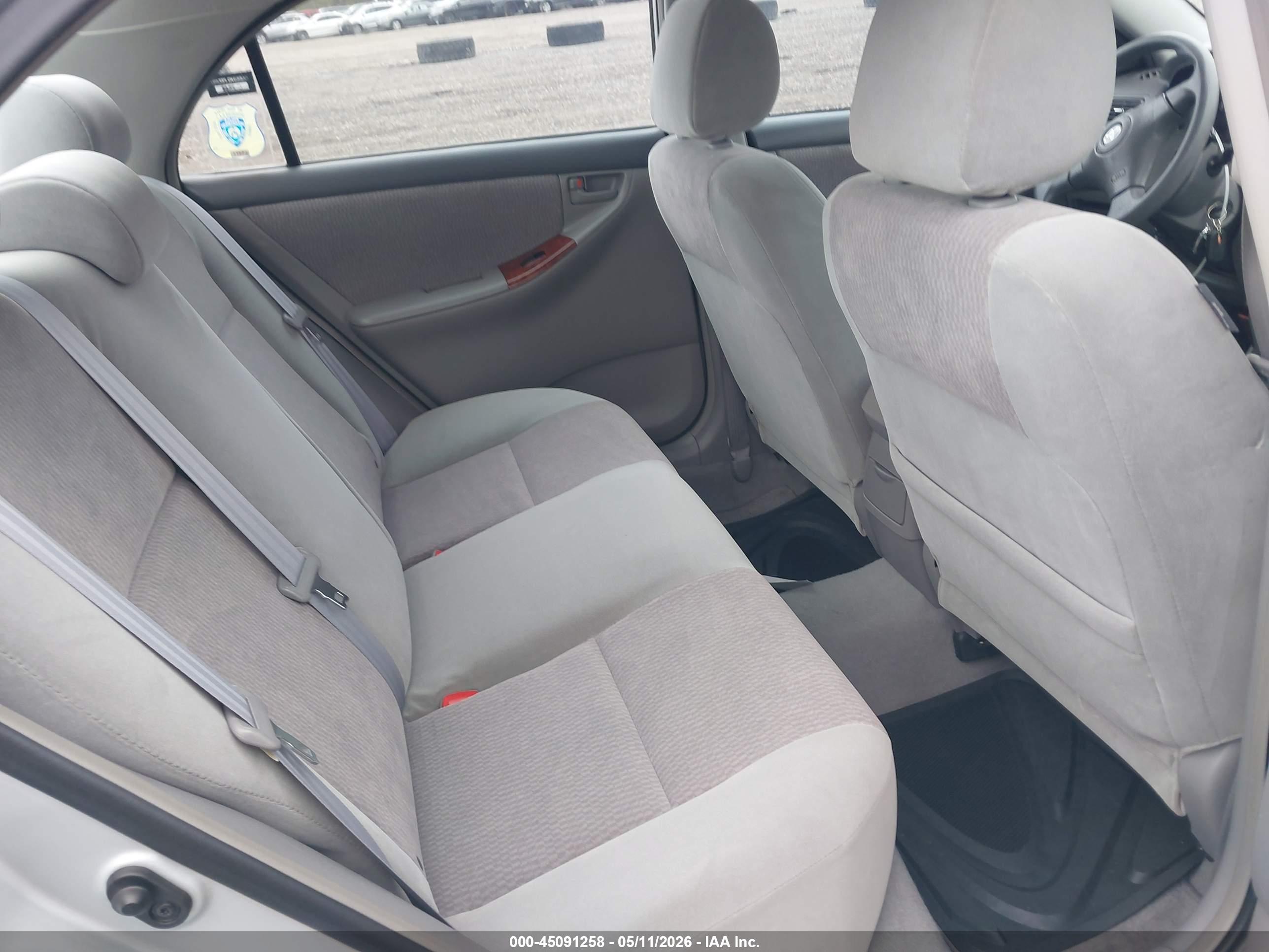 TOYOTA COROLLA image 8