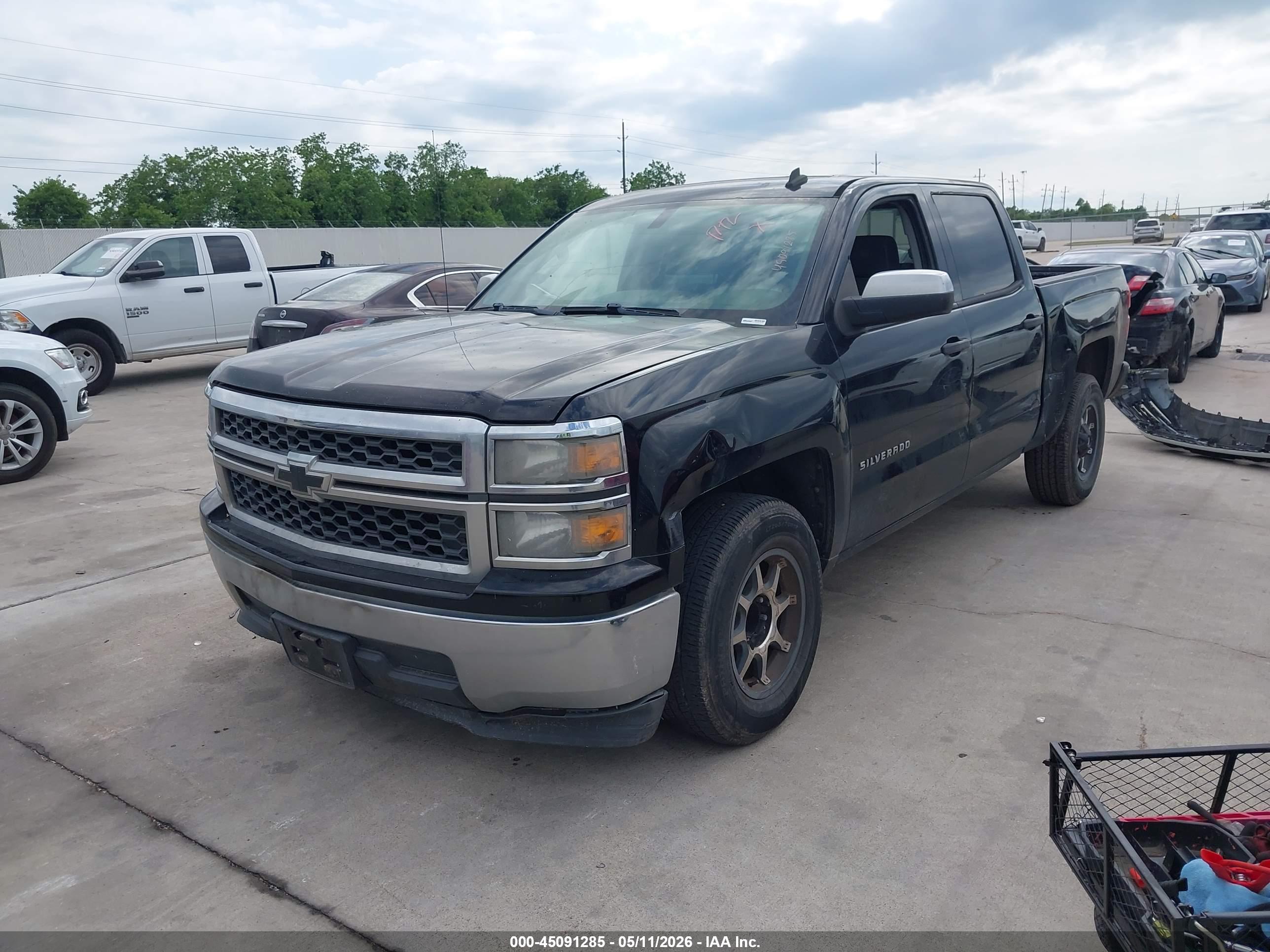 CHEVROLET SILVERADO image 2