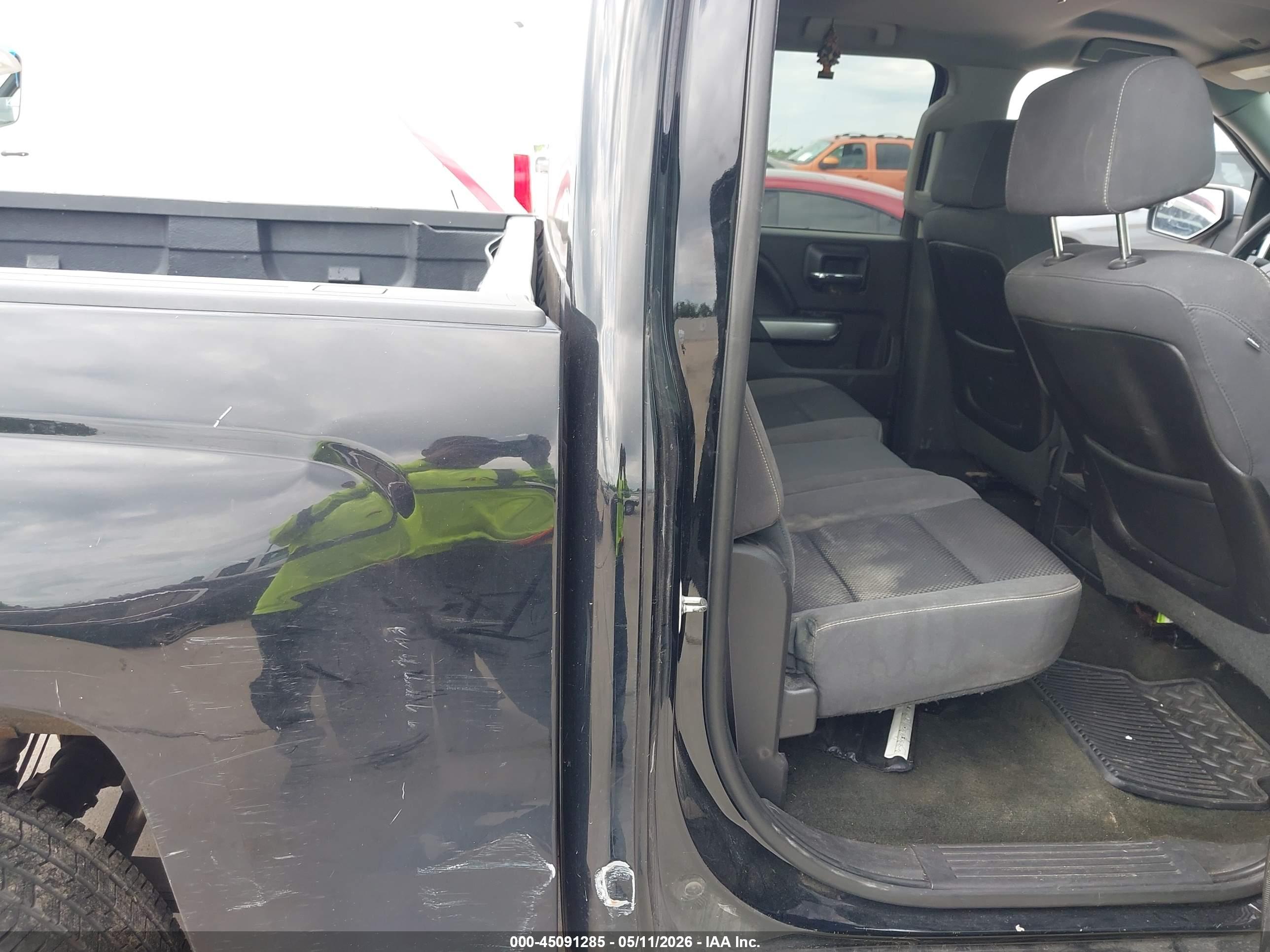 CHEVROLET SILVERADO image 8
