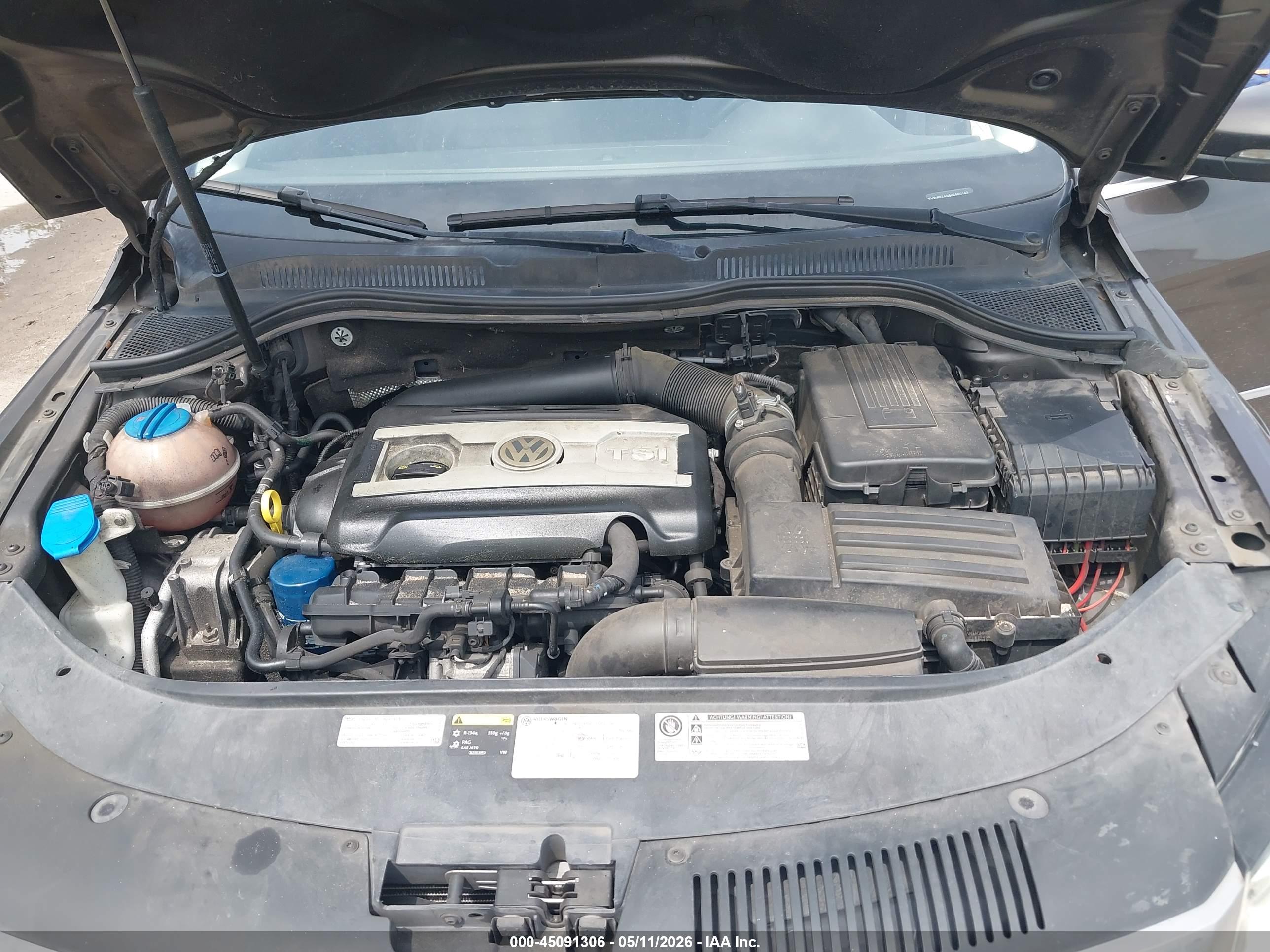 VOLKSWAGEN CC image 10