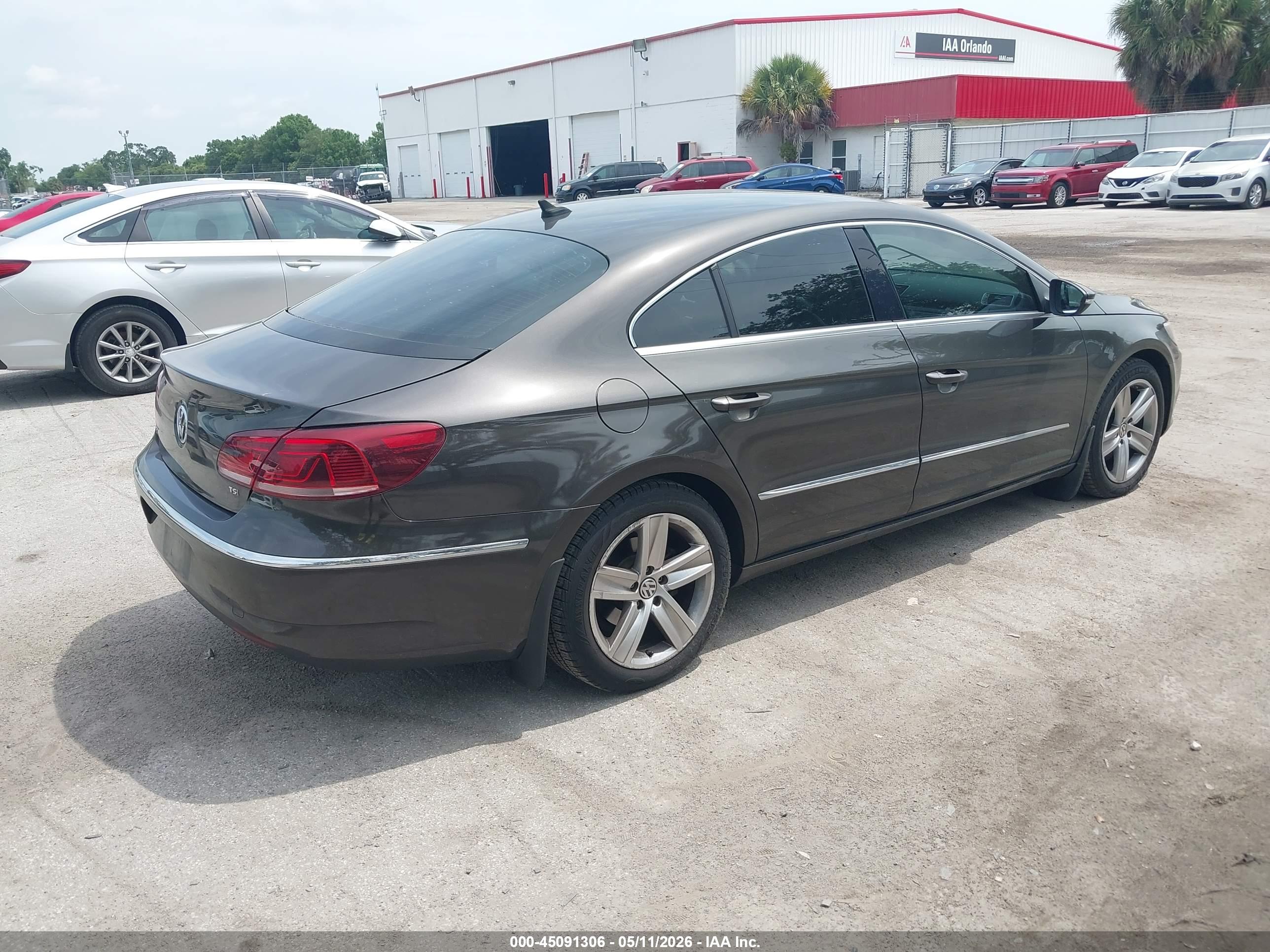 VOLKSWAGEN CC image 4