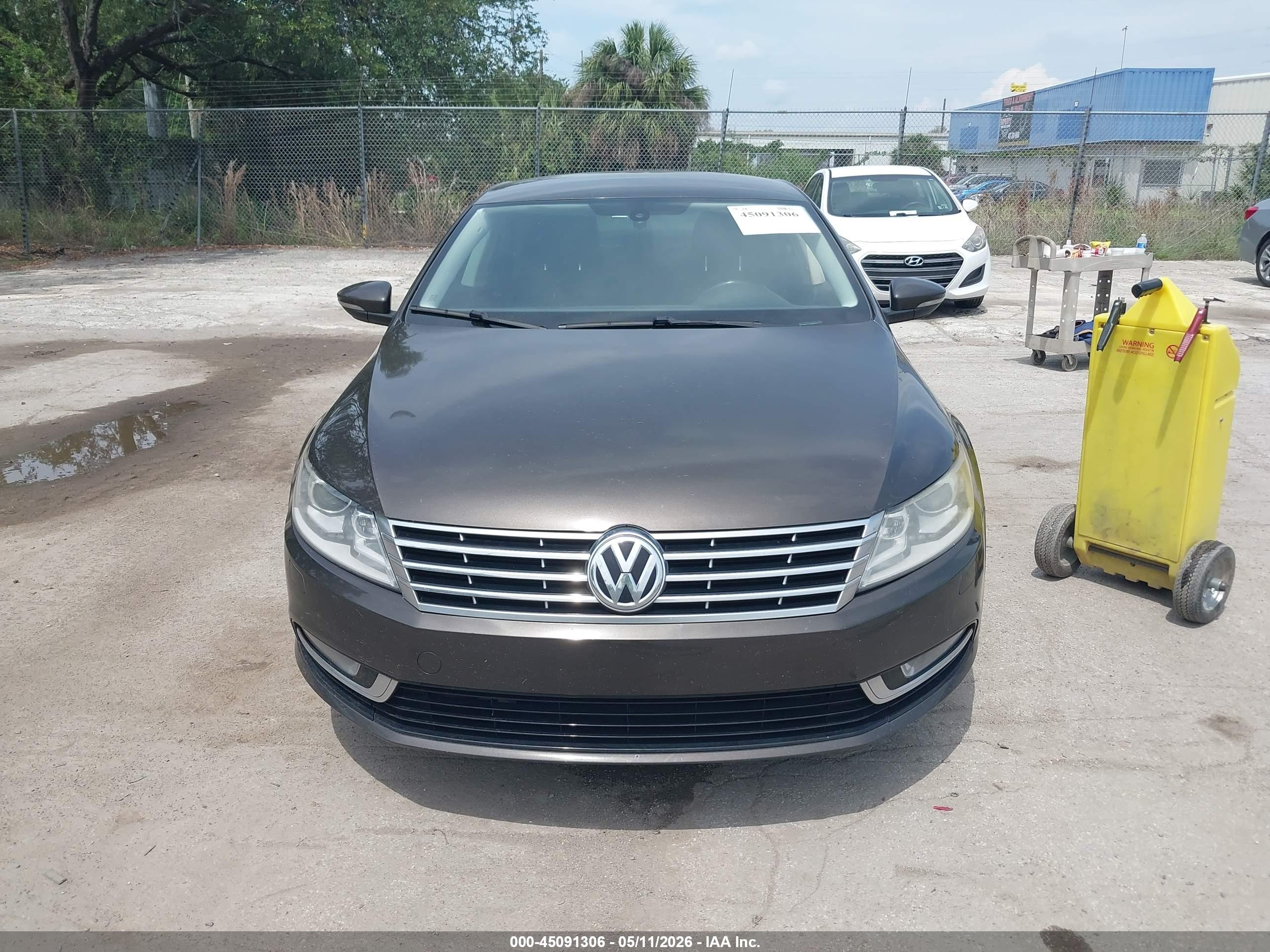 VOLKSWAGEN CC image 6