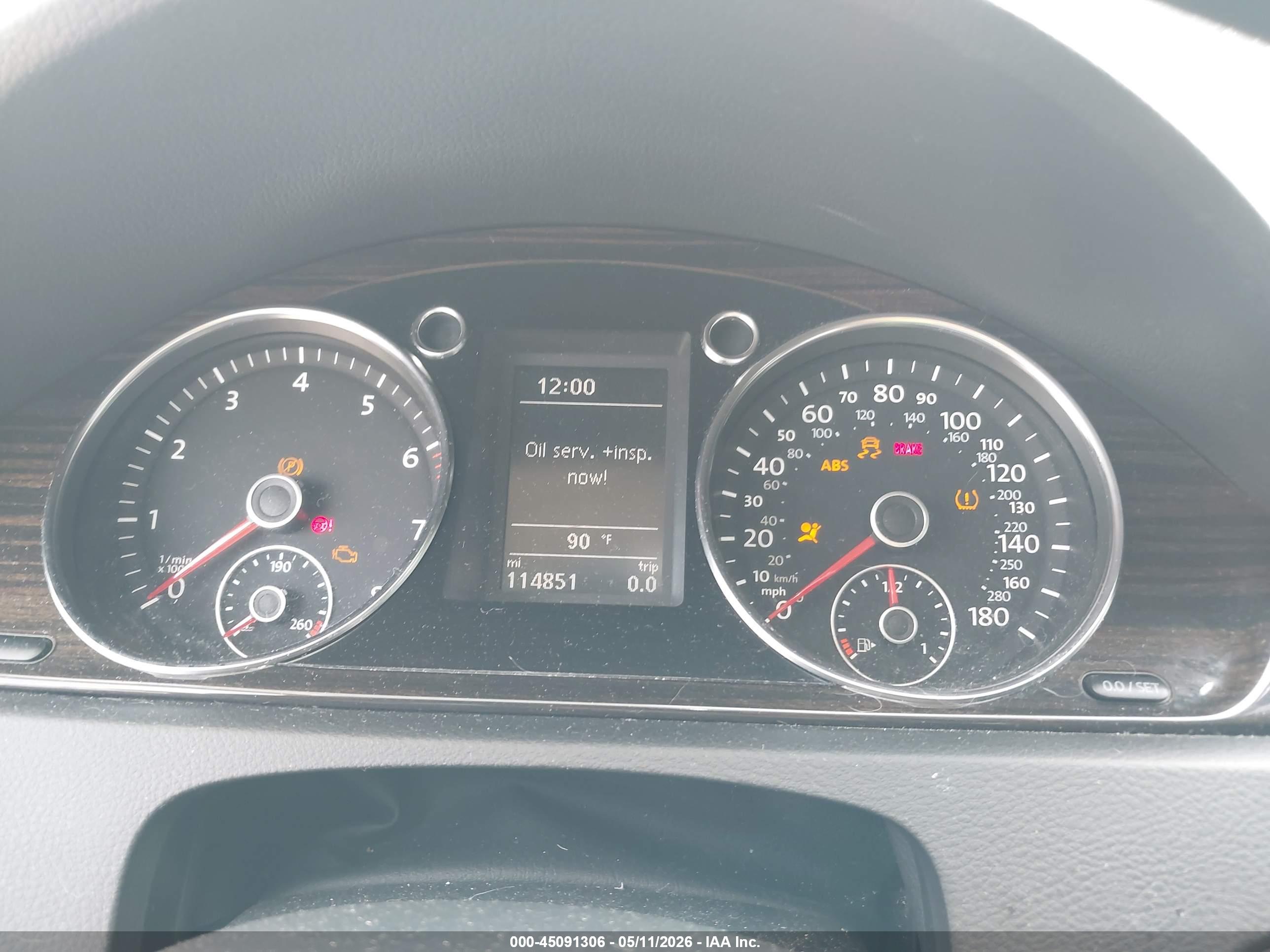 VOLKSWAGEN CC image 7