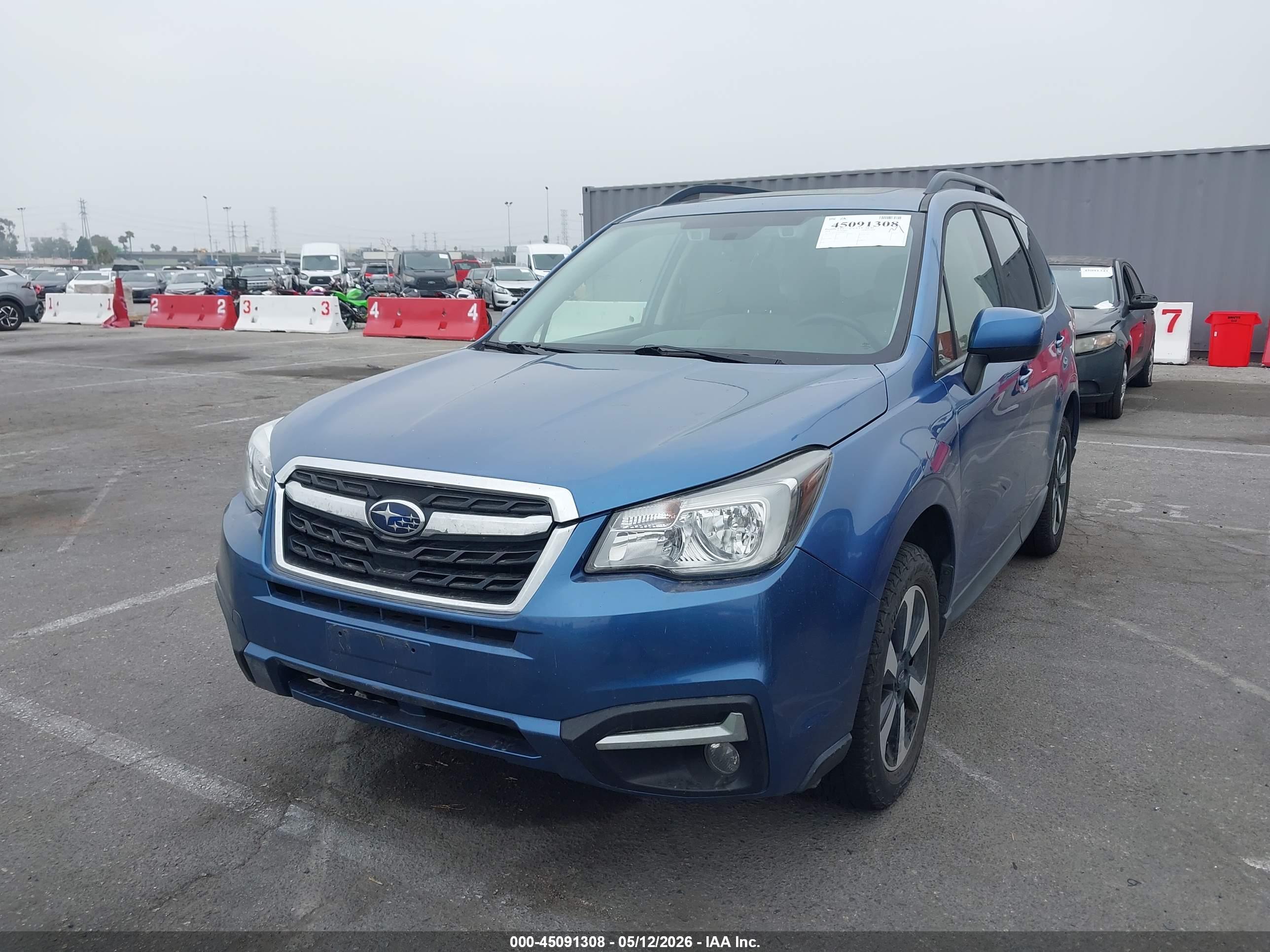 SUBARU FORESTER image 2