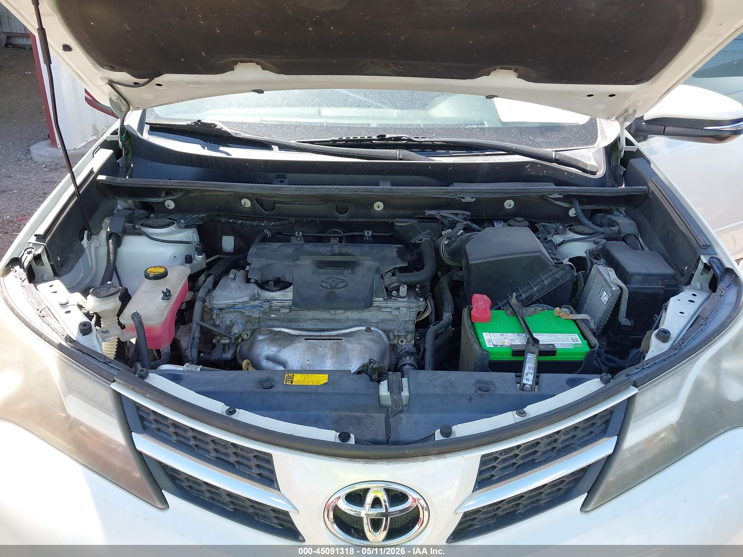 TOYOTA RAV4 image 10