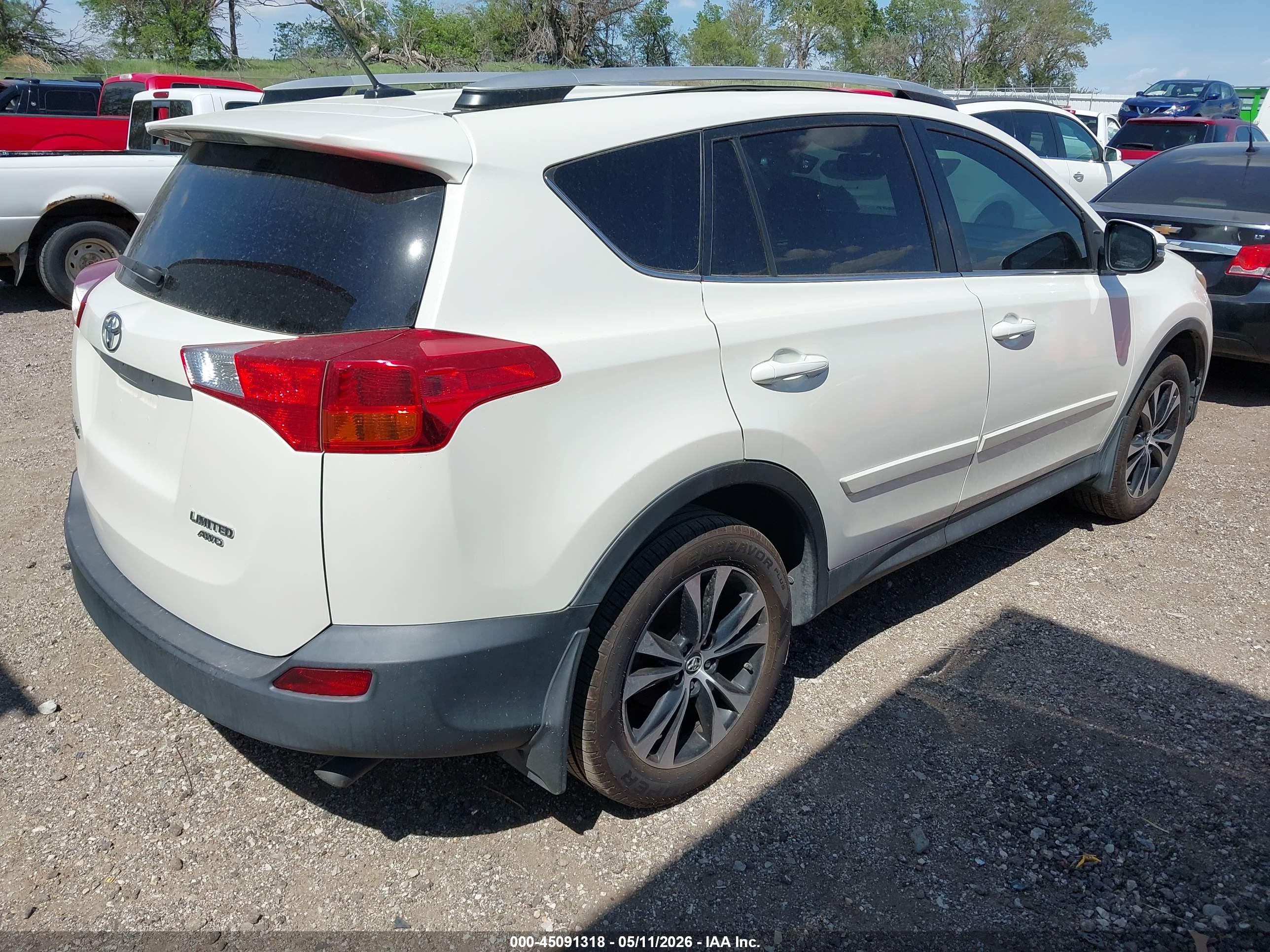 TOYOTA RAV4 image 4