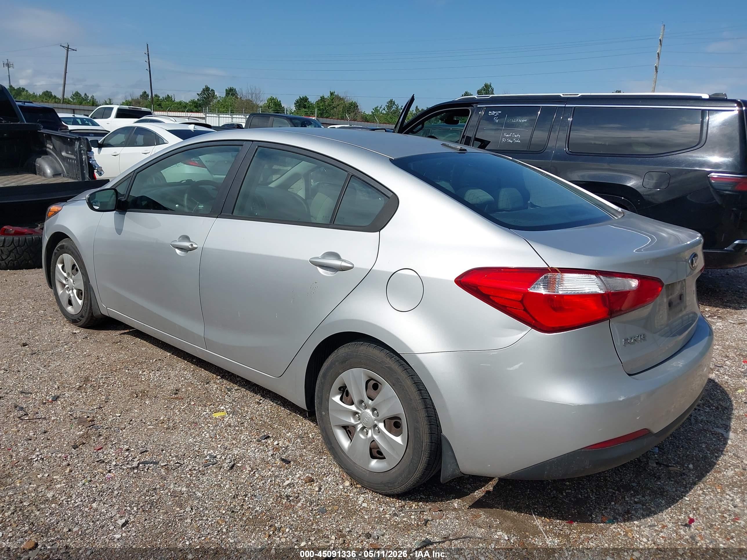 KIA FORTE image 3