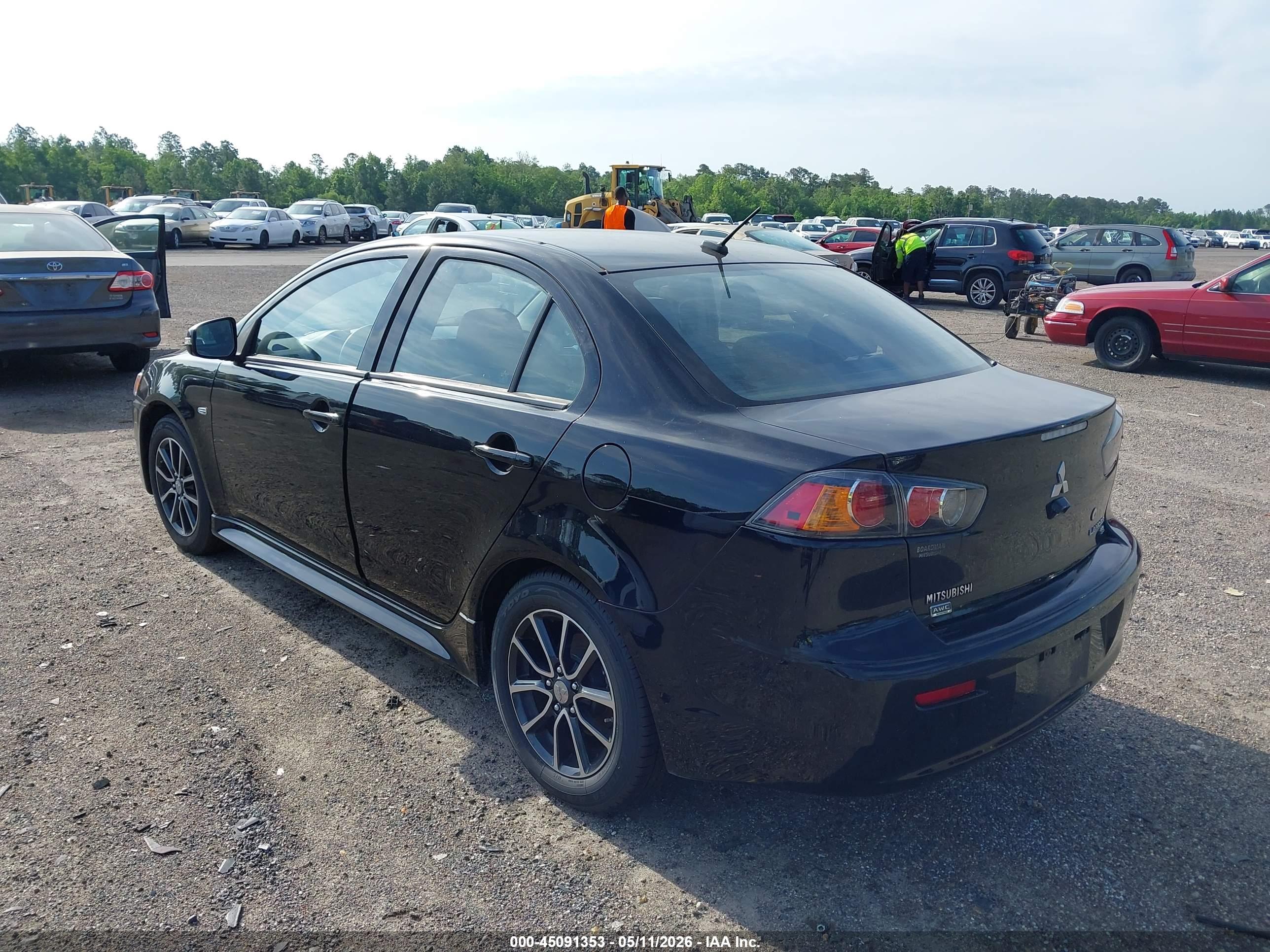 MITSUBISHI LANCER image 3