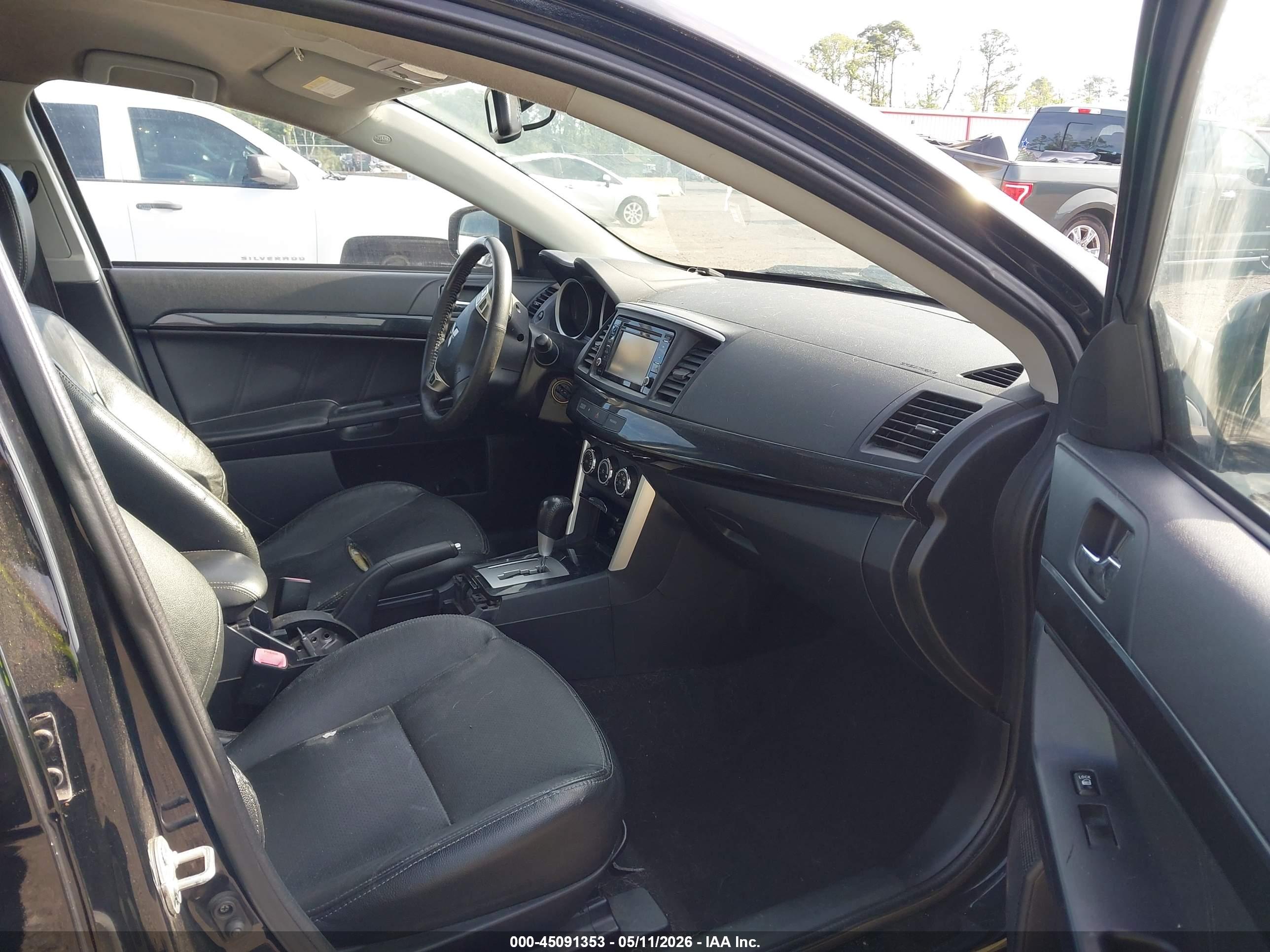 MITSUBISHI LANCER image 5