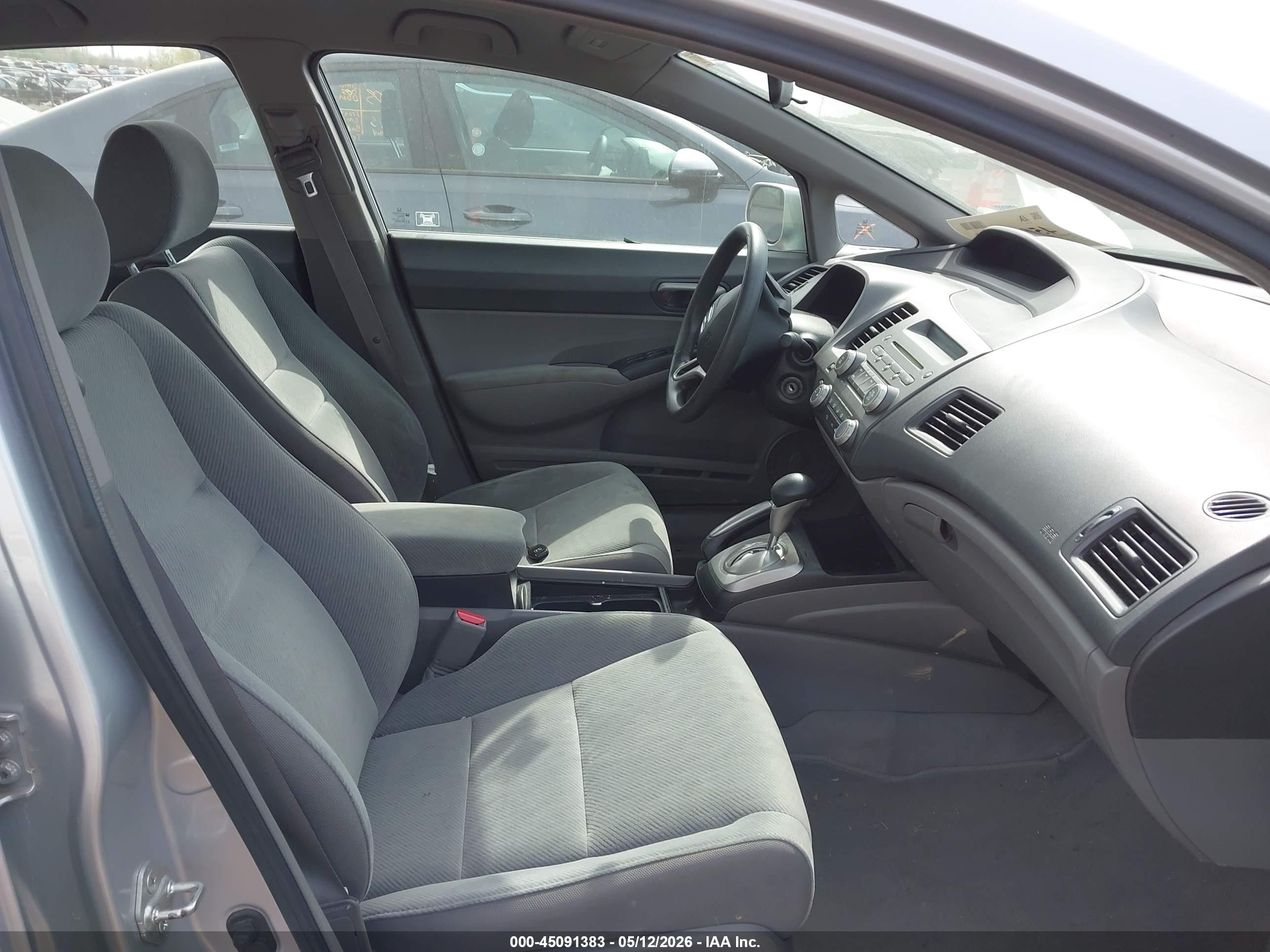 HONDA CIVIC image 5