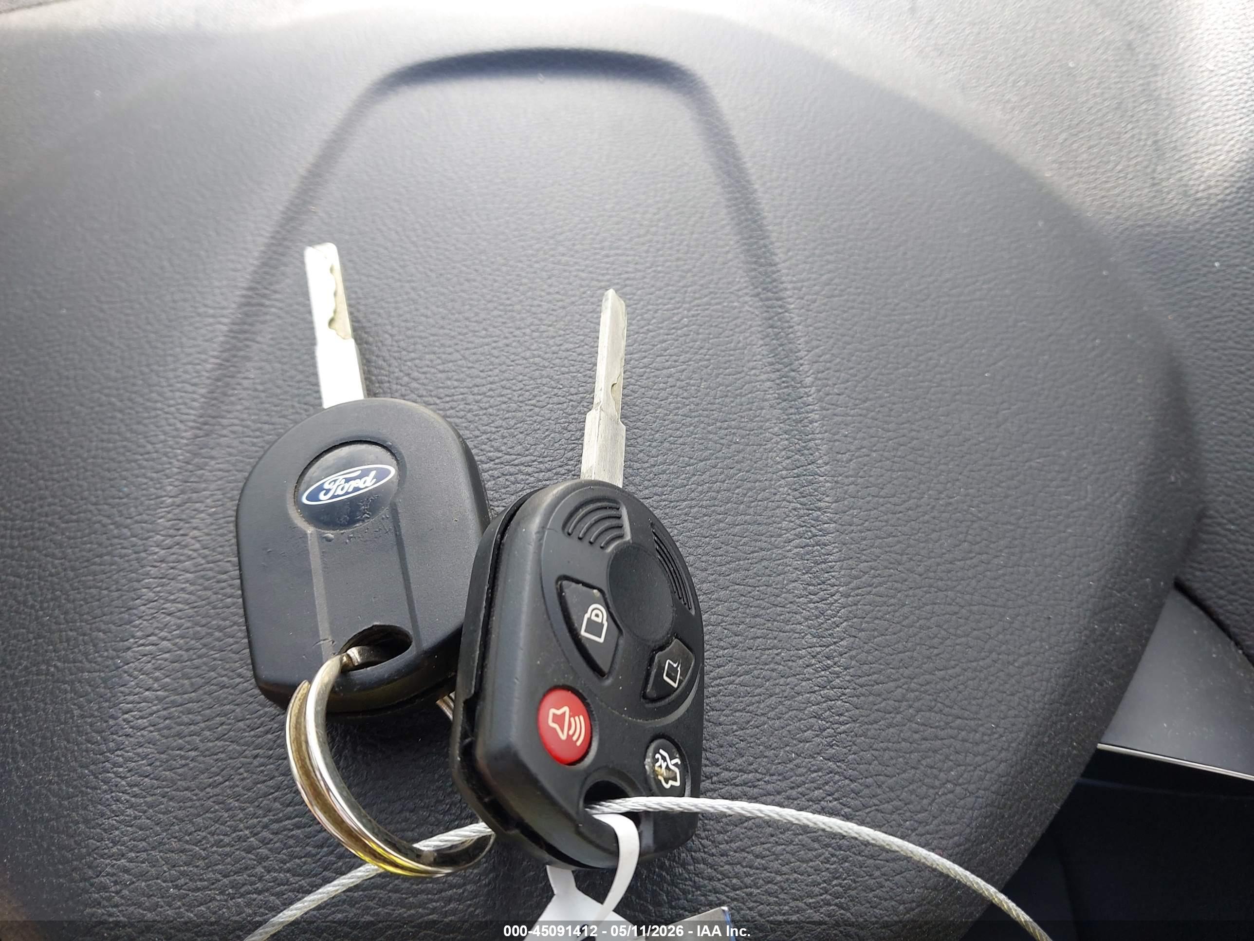 FORD ESCAPE image 11