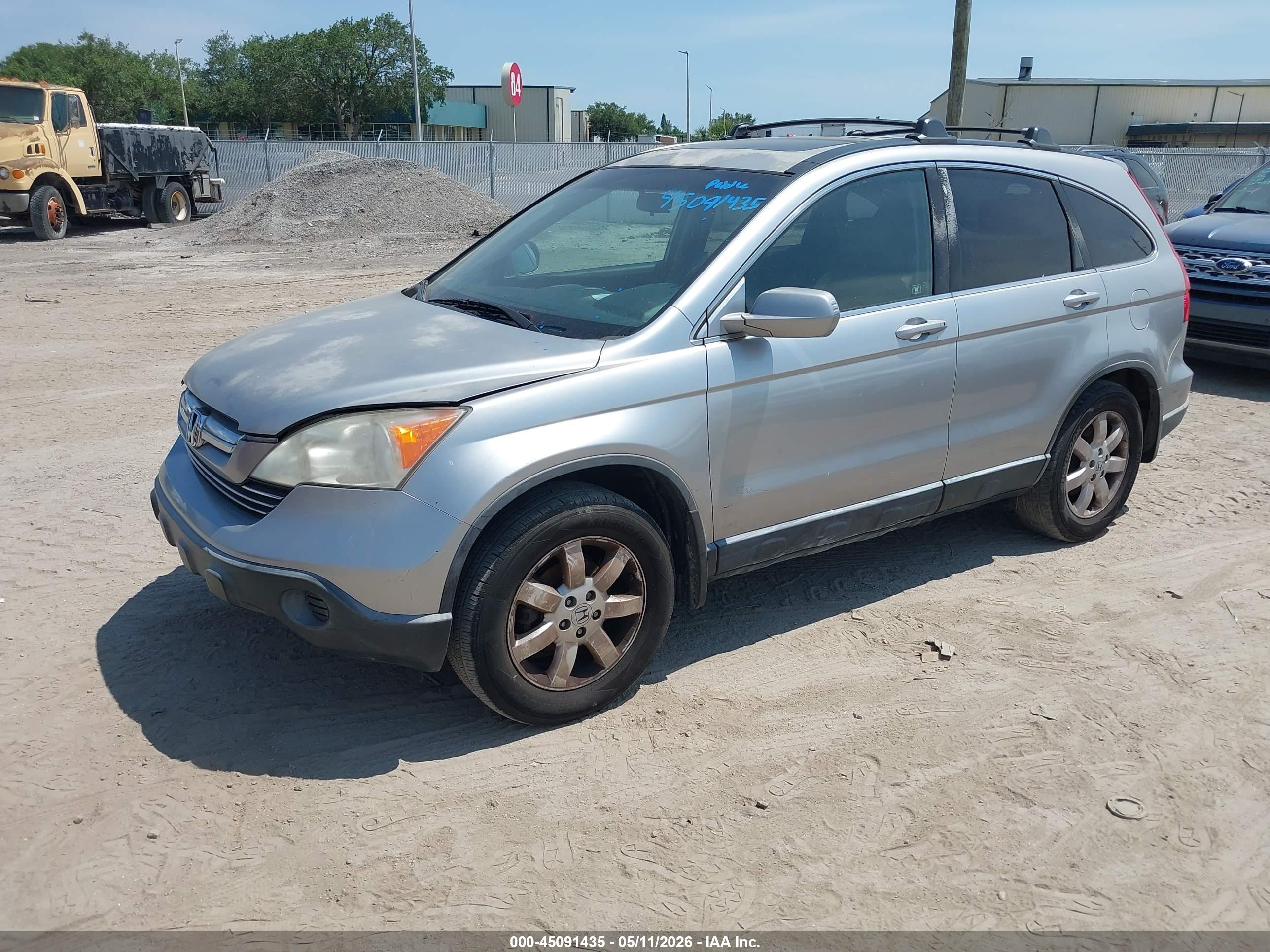 HONDA CR-V image 2