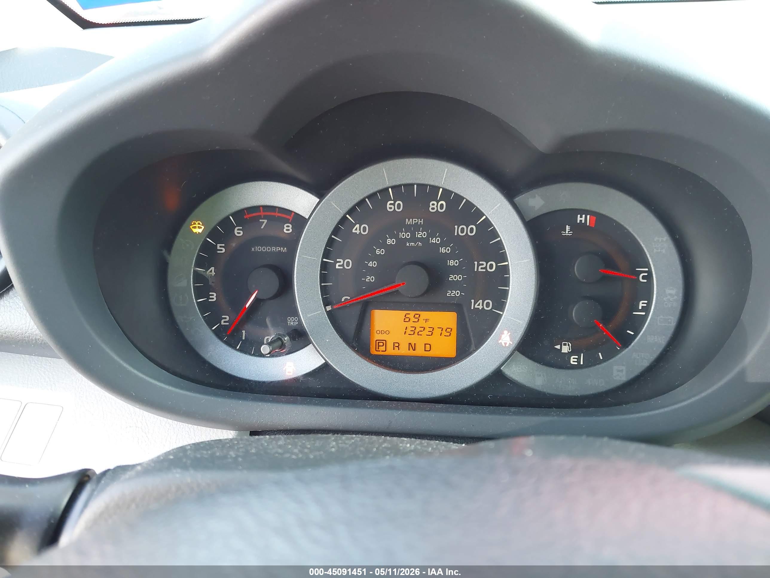 TOYOTA RAV4 image 7