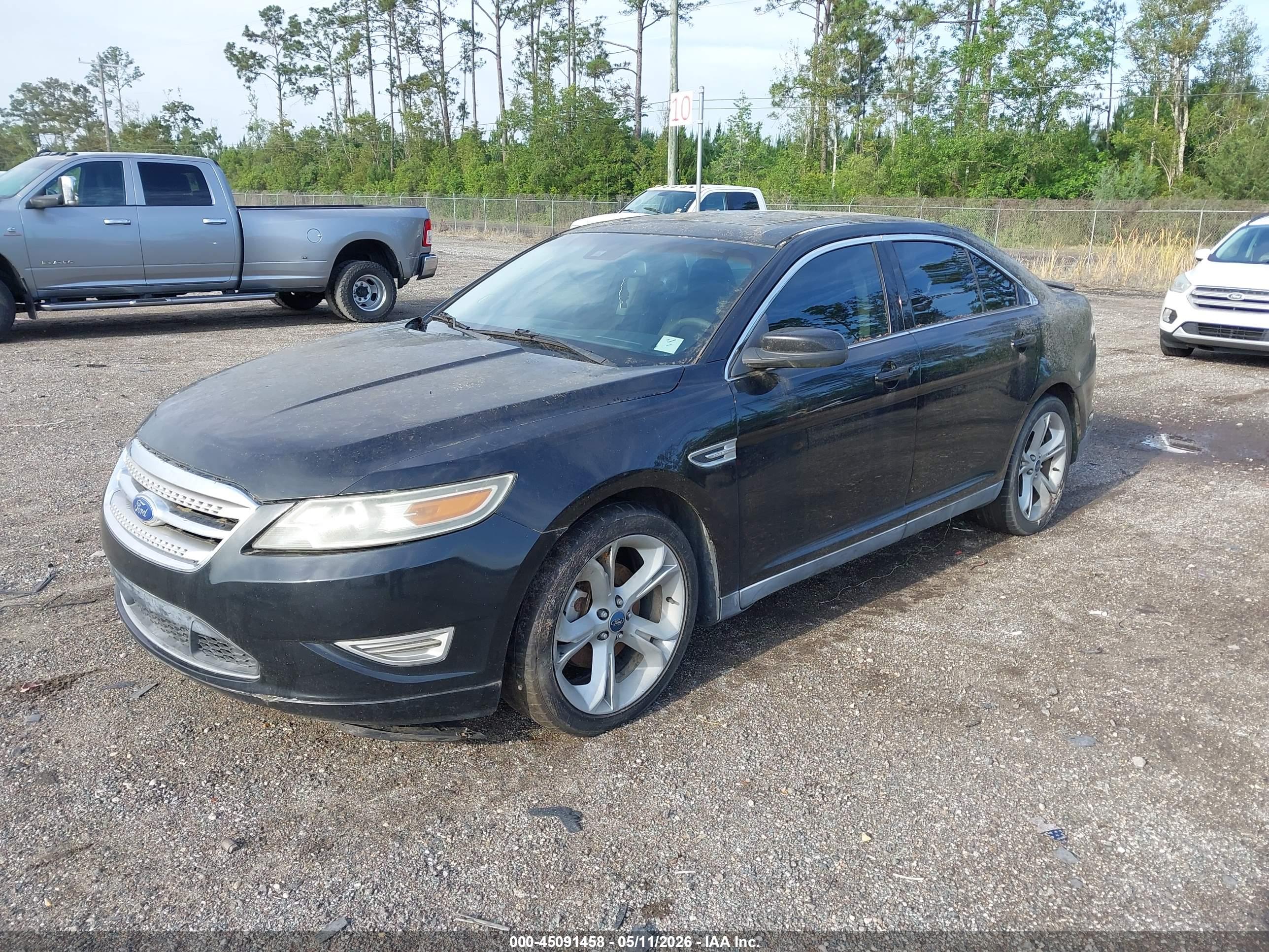 FORD TAURUS image 2