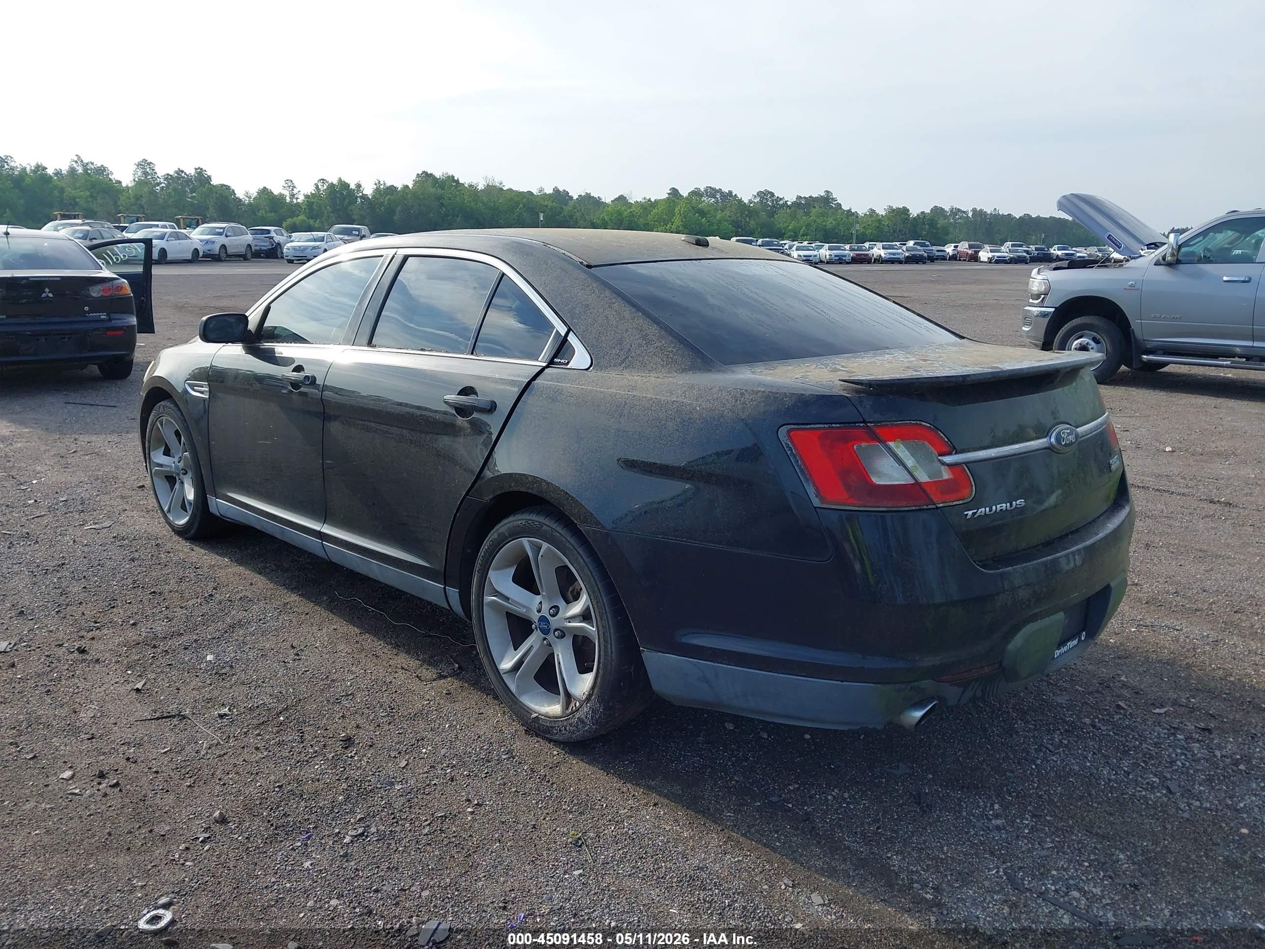 FORD TAURUS image 3