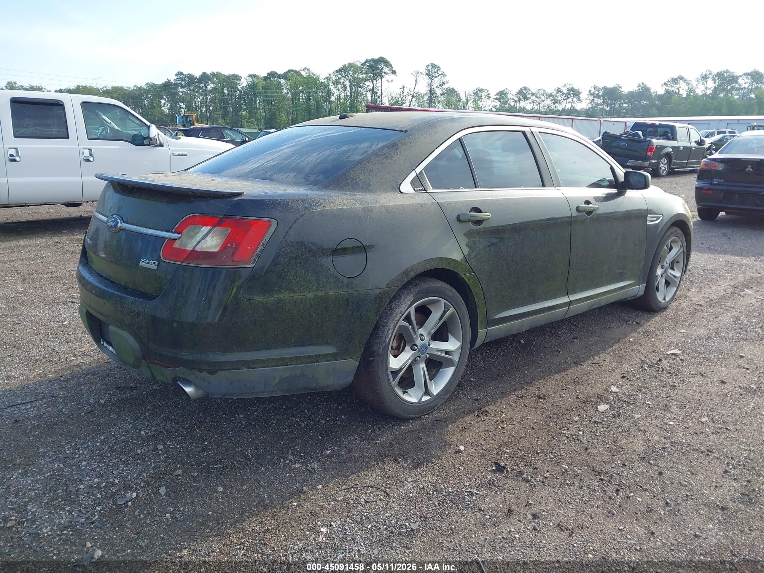 FORD TAURUS image 4