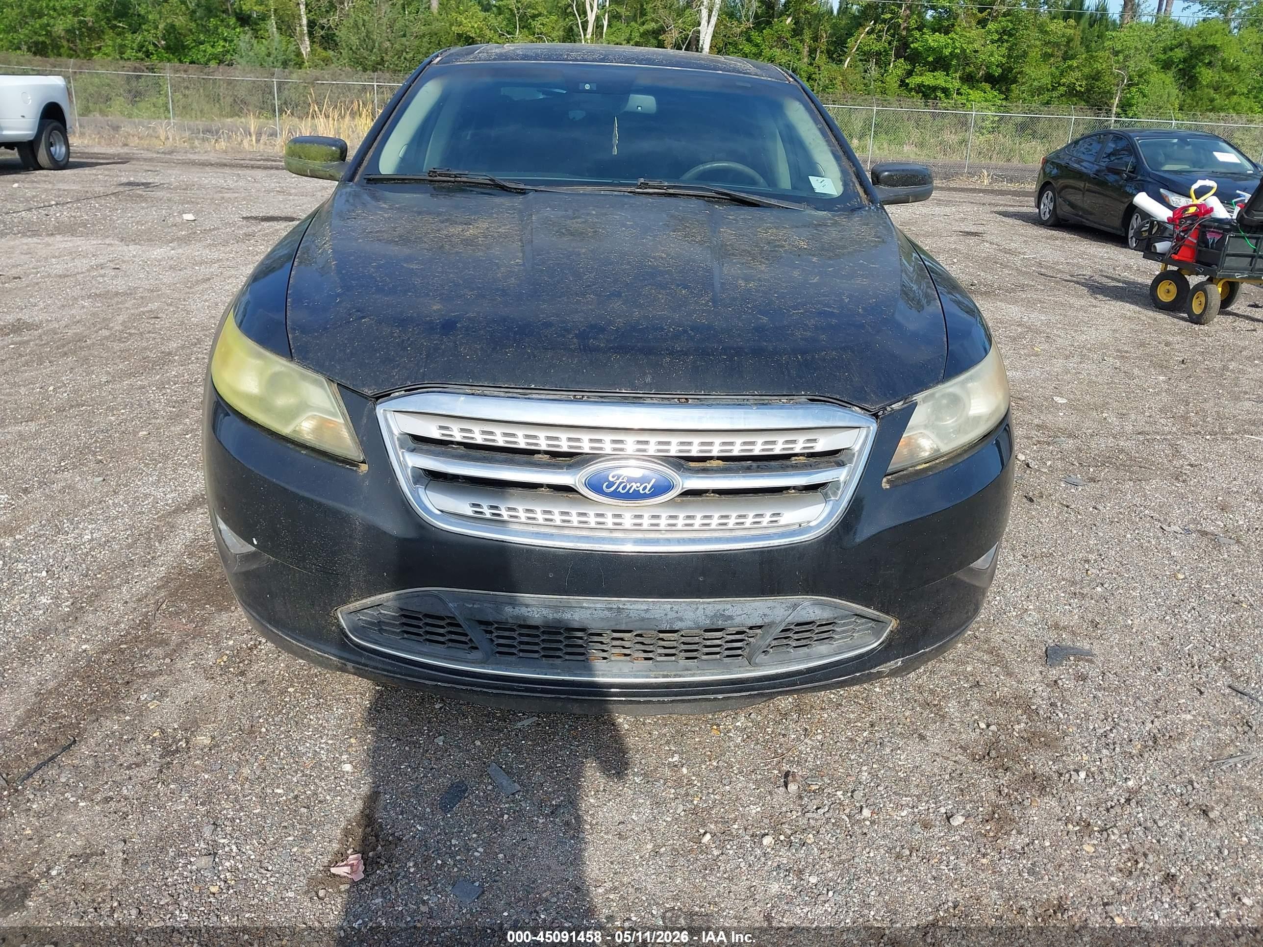 FORD TAURUS image 6