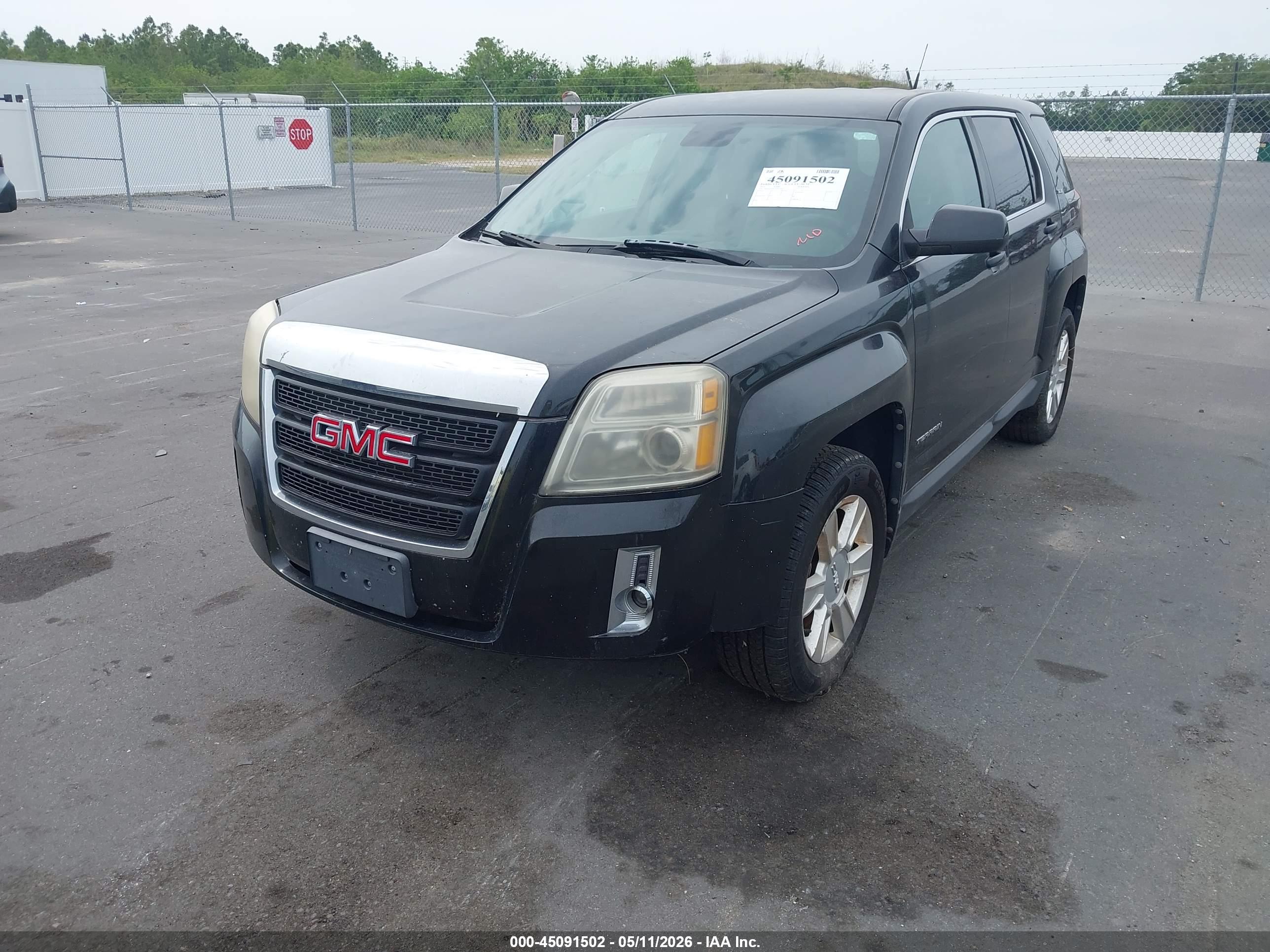GMC TERRAIN image 2