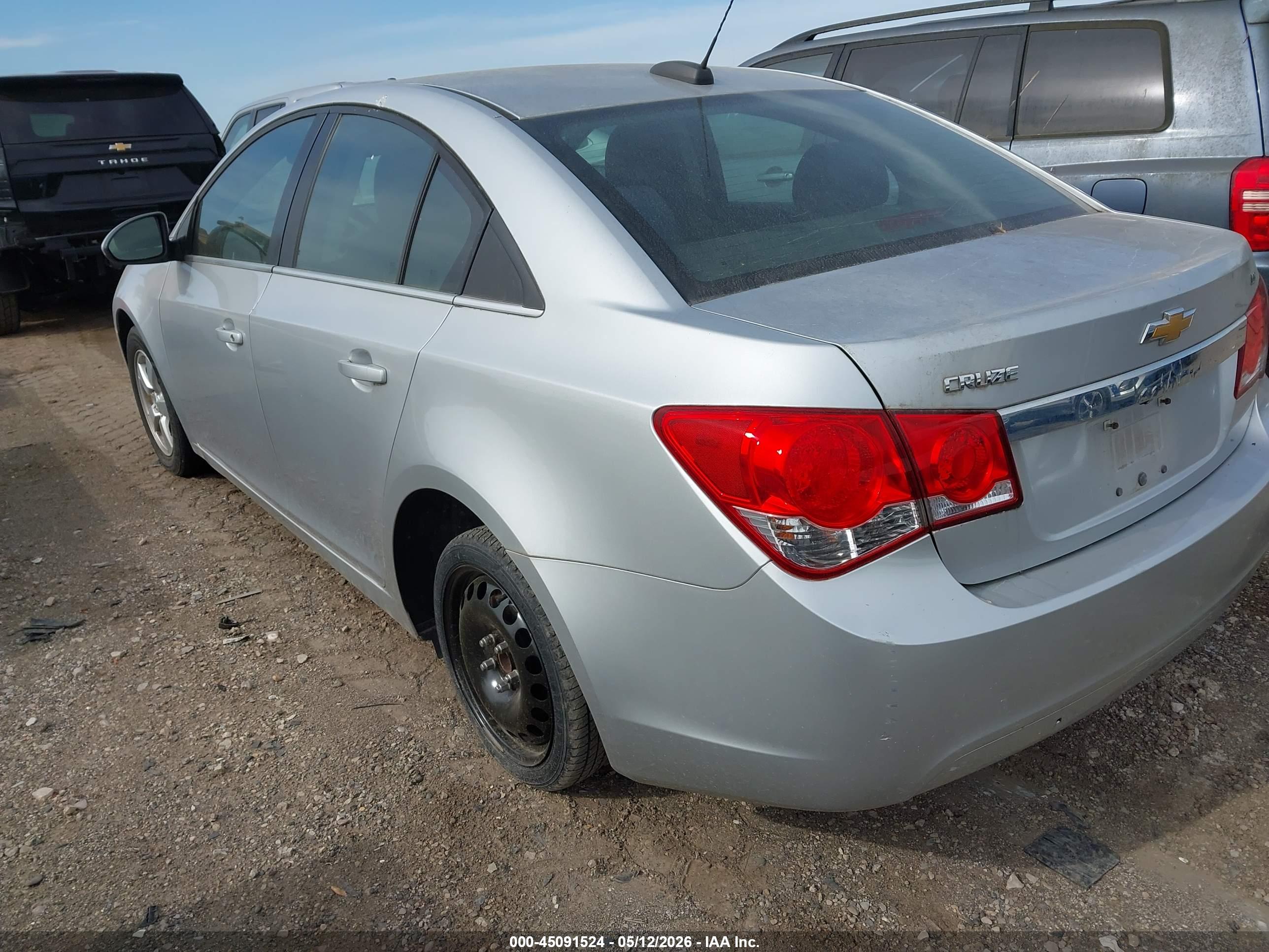 CHEVROLET CRUZE image 3