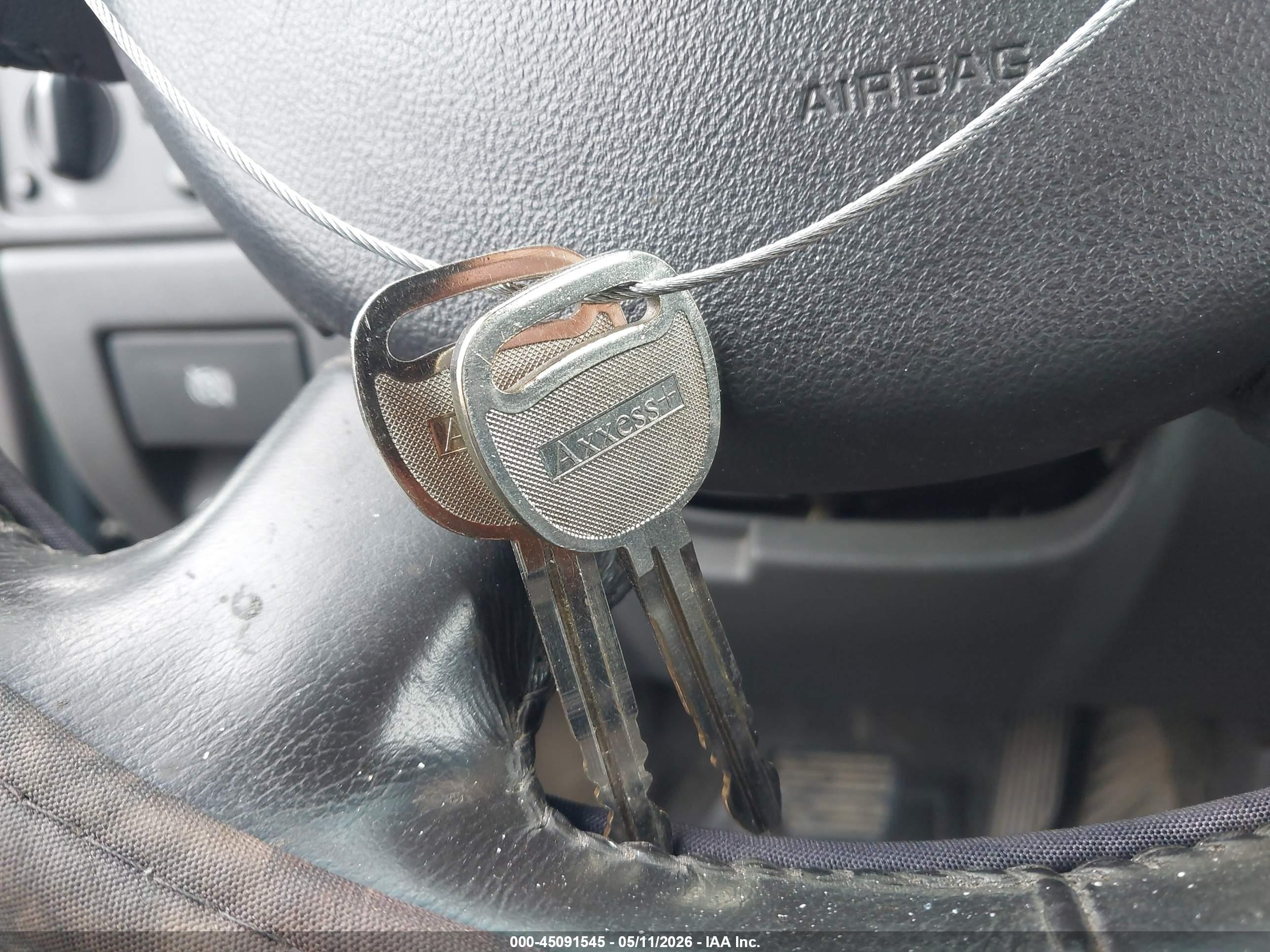 CHEVROLET COLORADO image 11