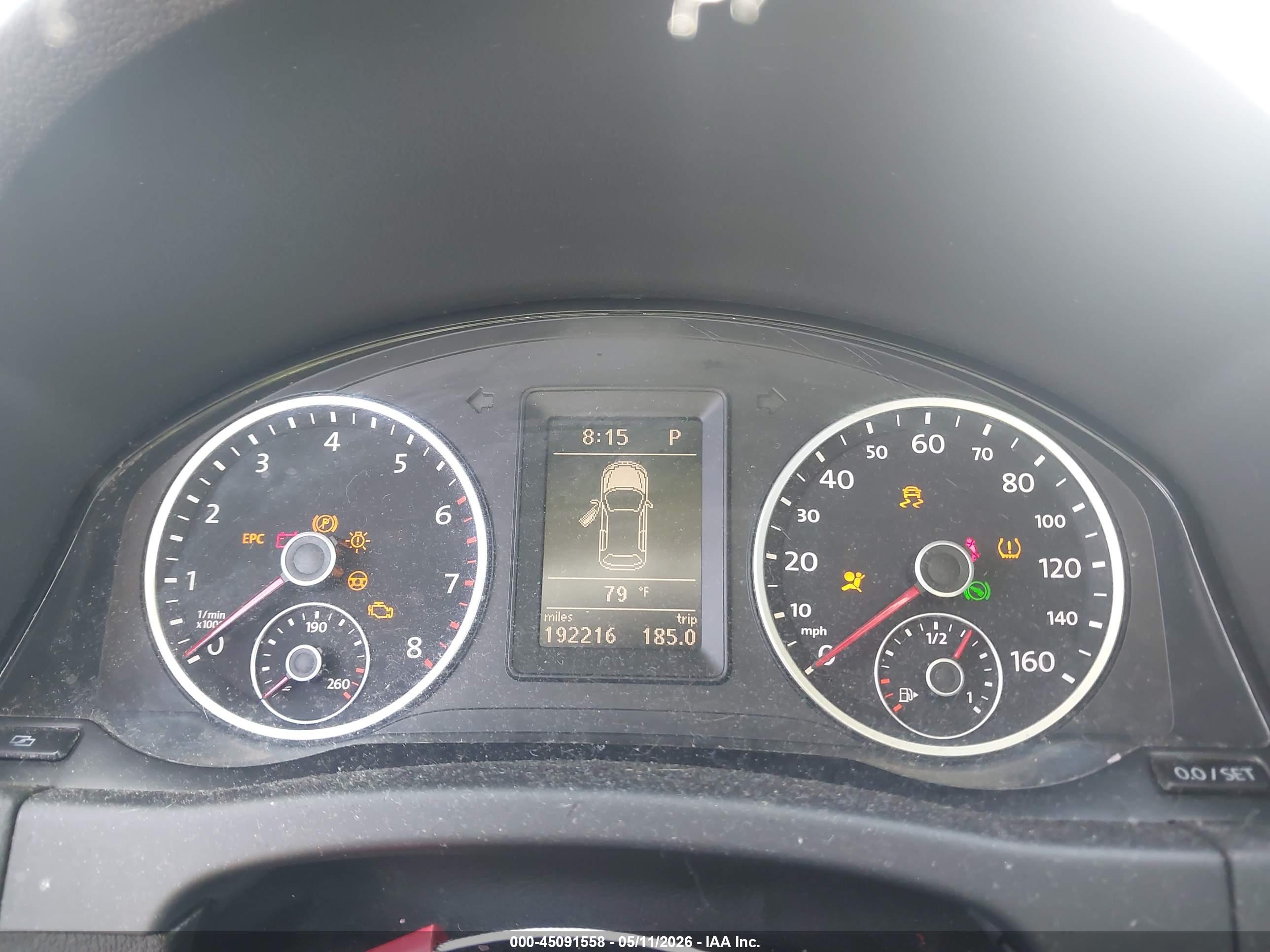 VOLKSWAGEN TIGUAN image 7