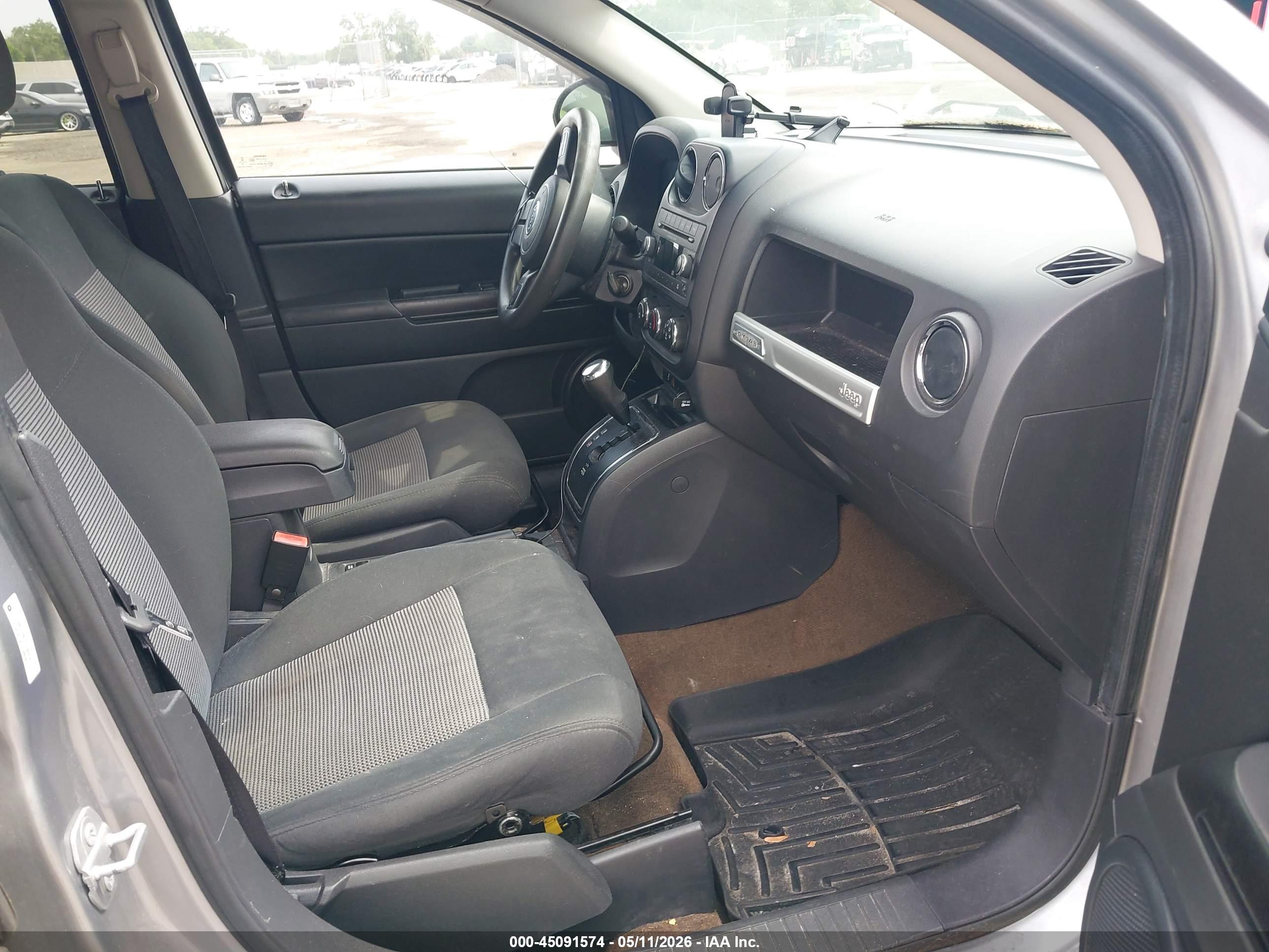 JEEP COMPASS image 5