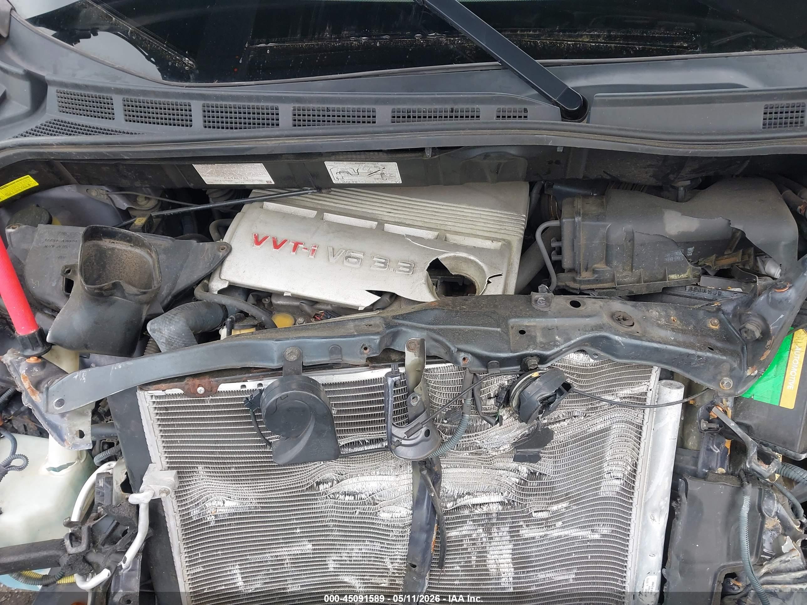 TOYOTA SIENNA image 10