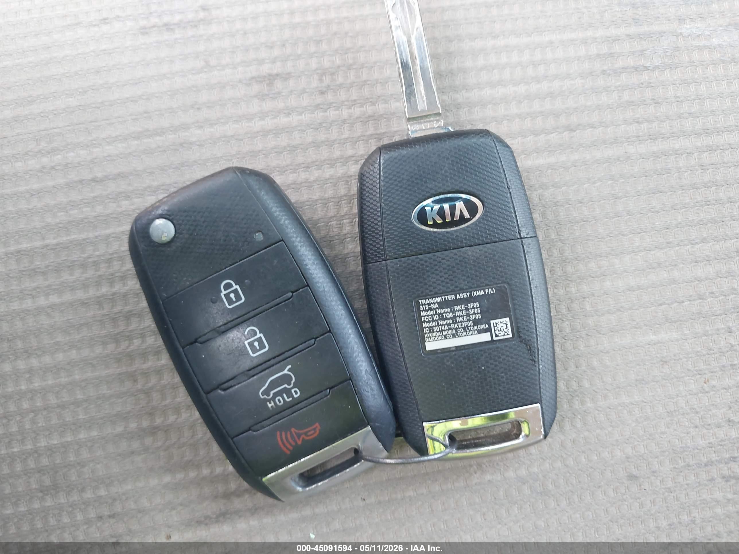 KIA SORENTO image 11
