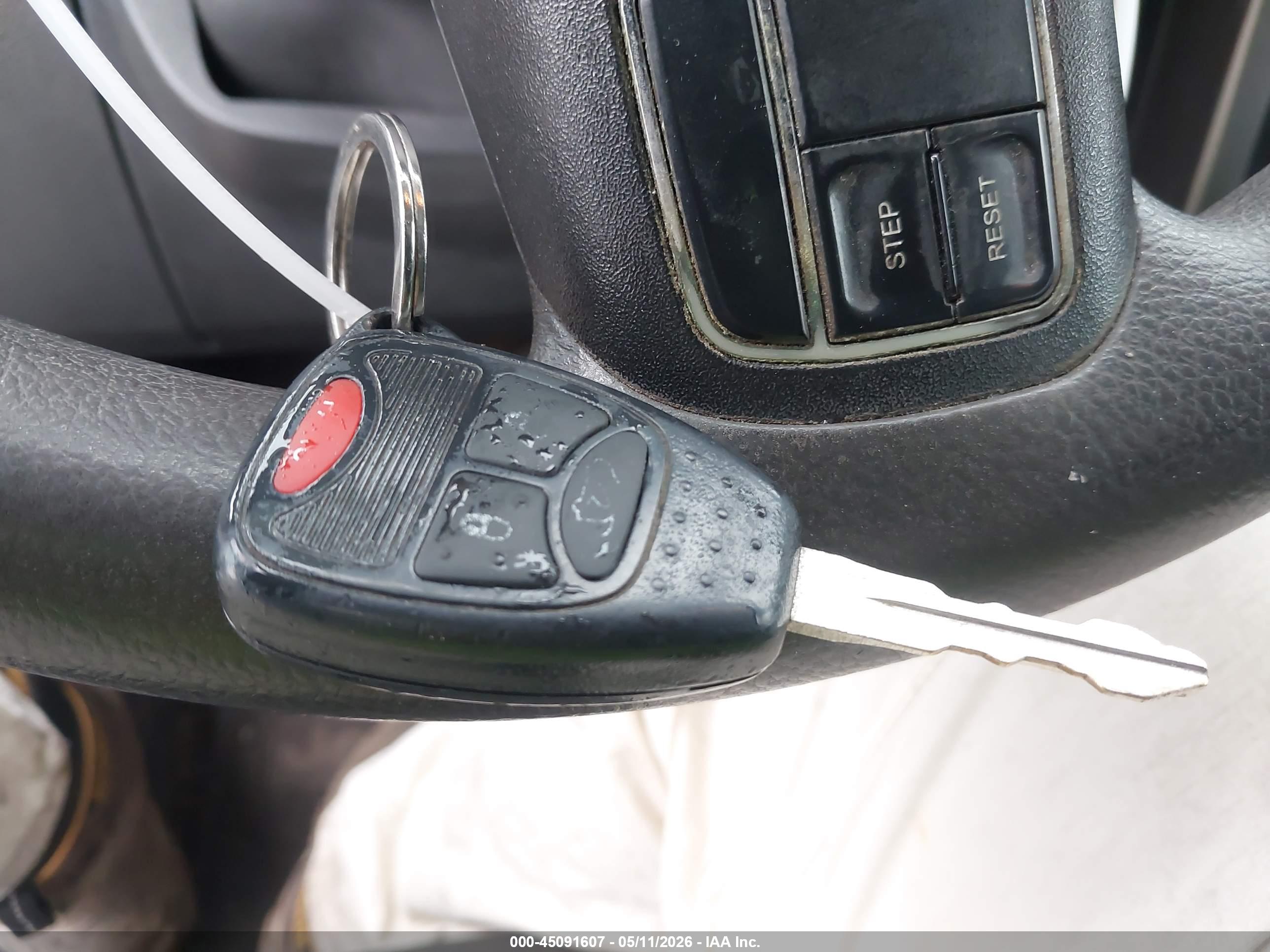 JEEP LIBERTY image 11
