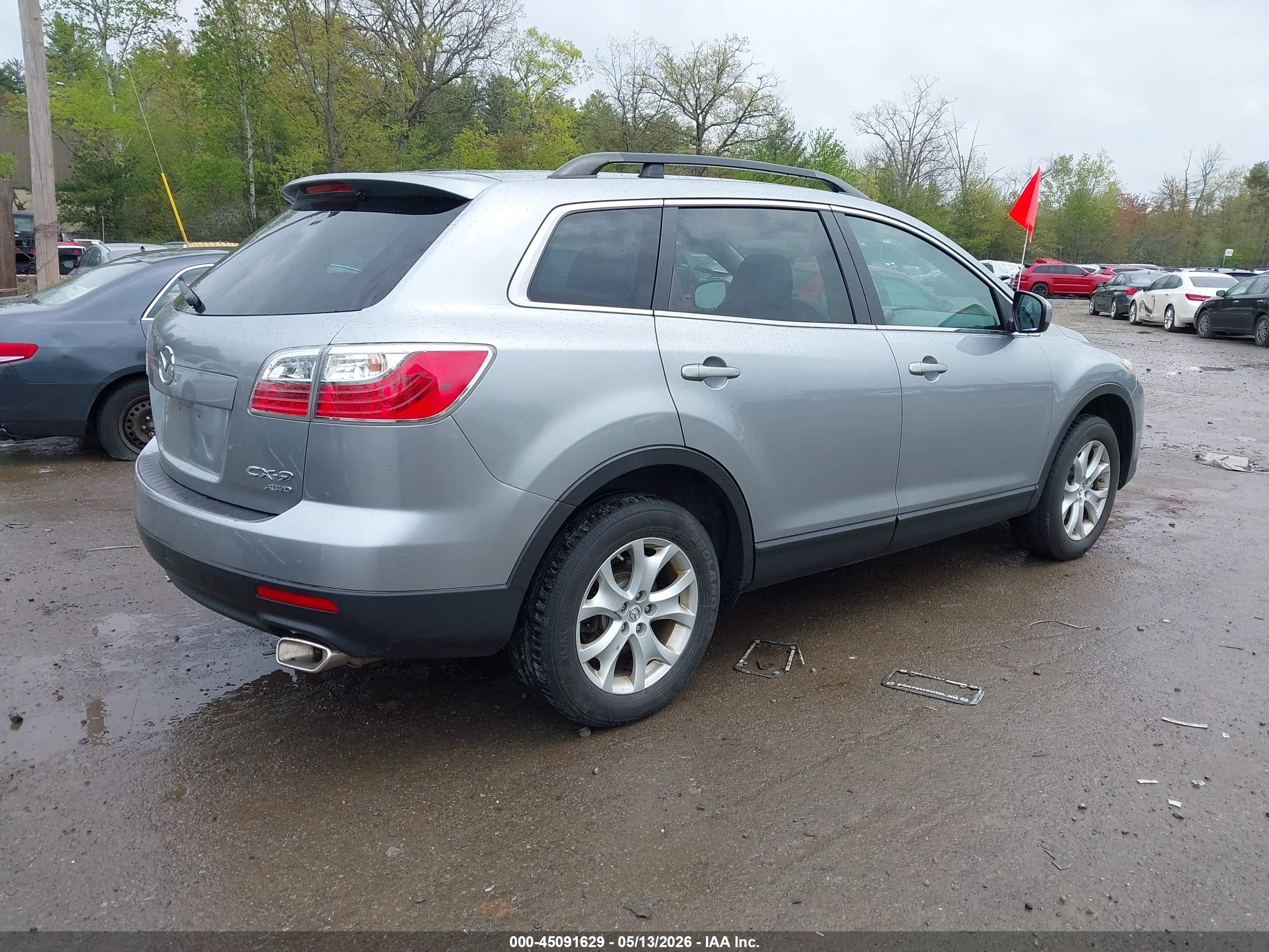 MAZDA CX-9 image 4