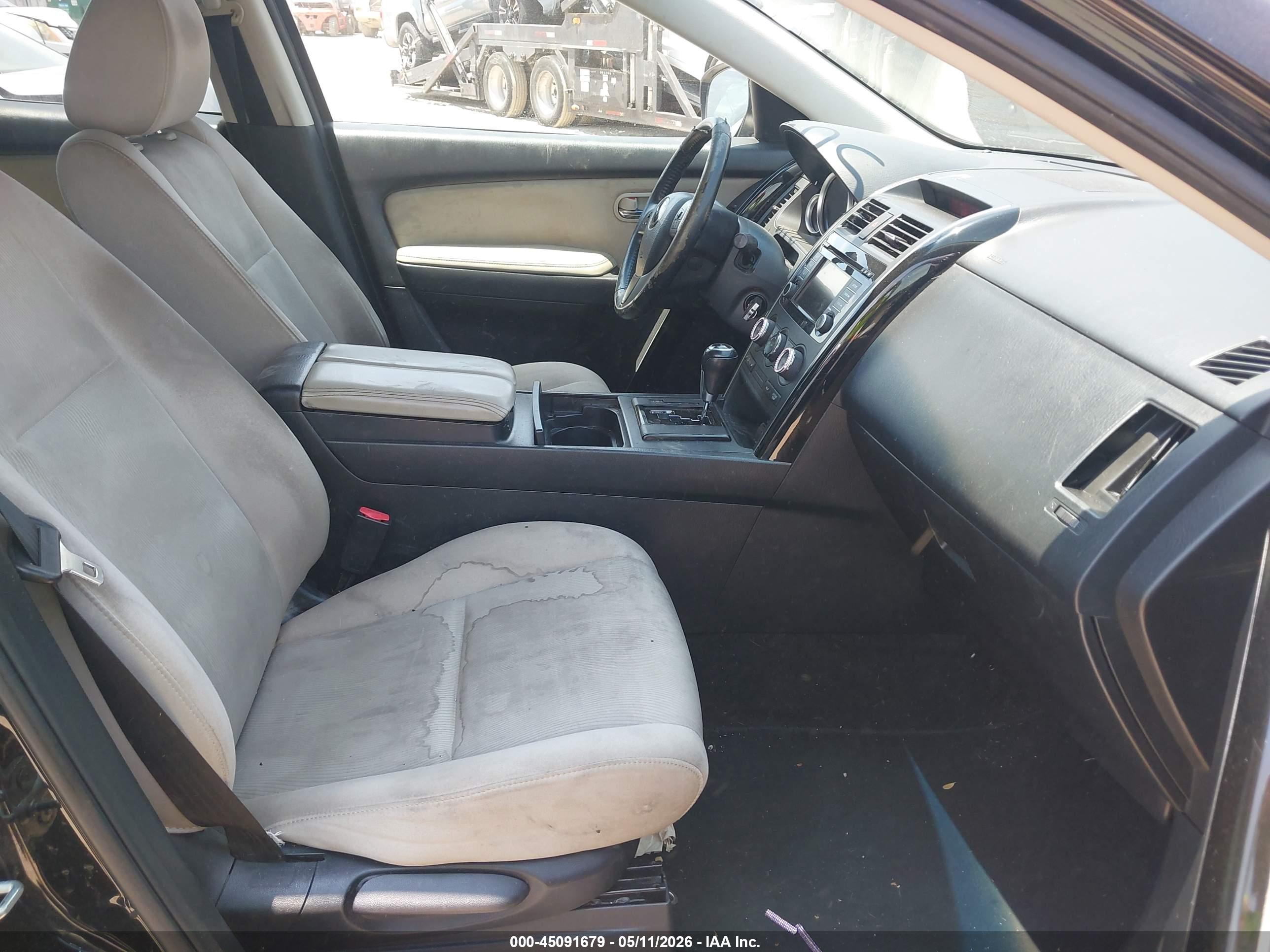 MAZDA CX-9 image 5