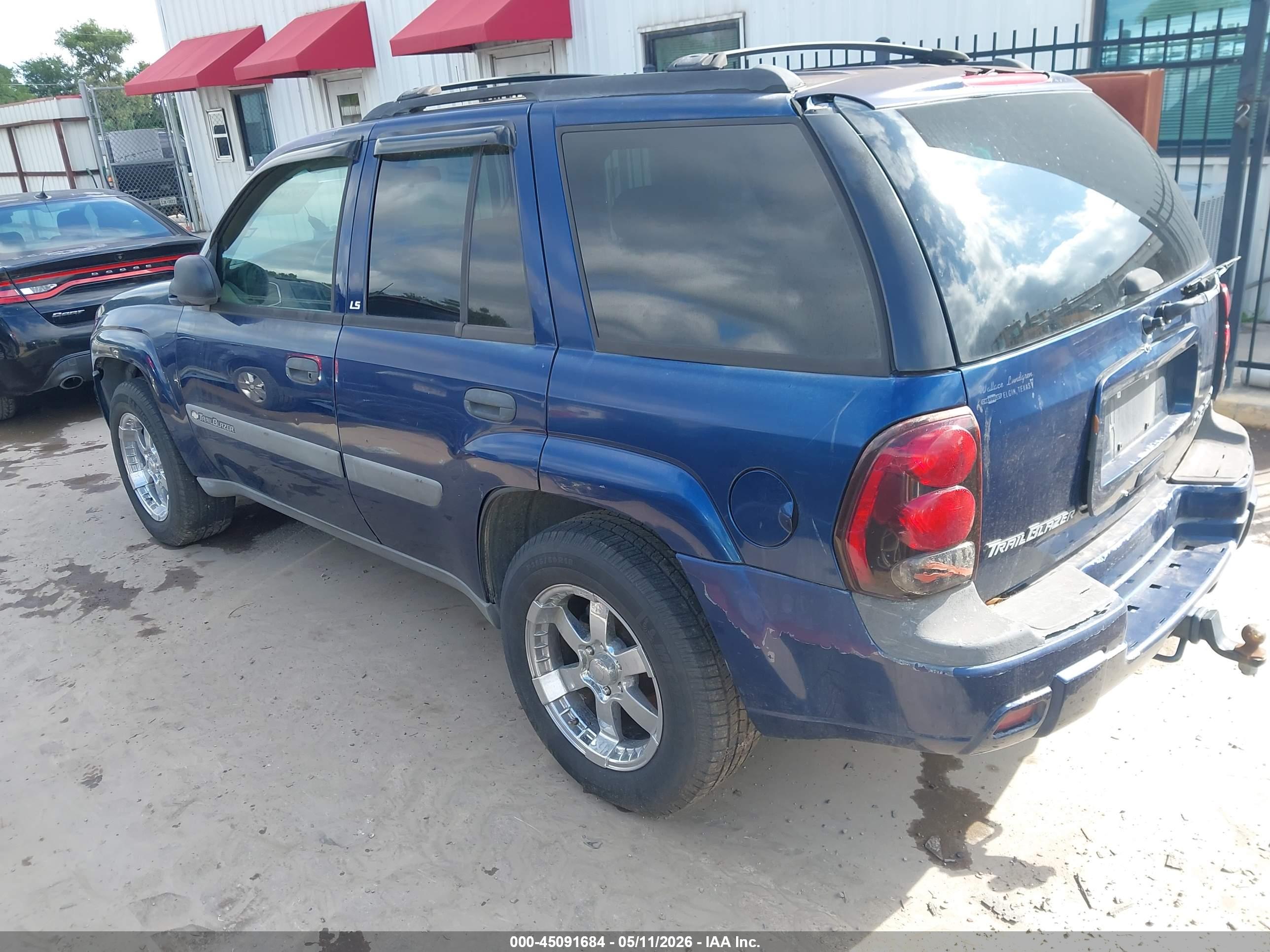 CHEVROLET TRAILBLAZER image 3
