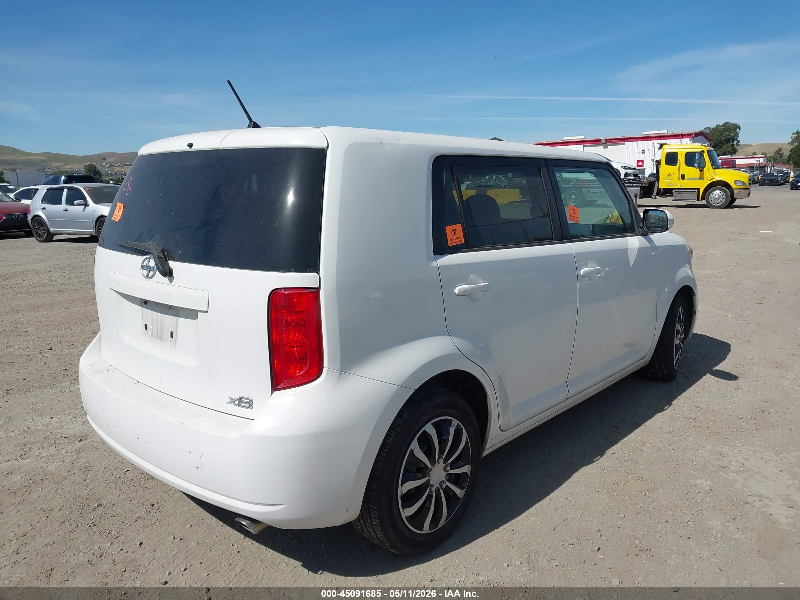 SCION XB image 4