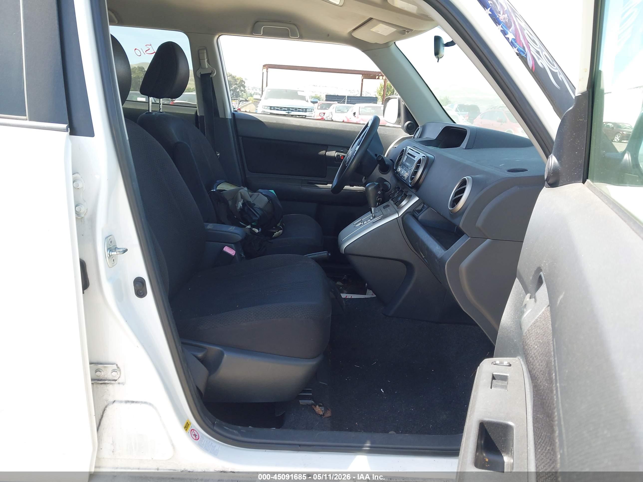 SCION XB image 5