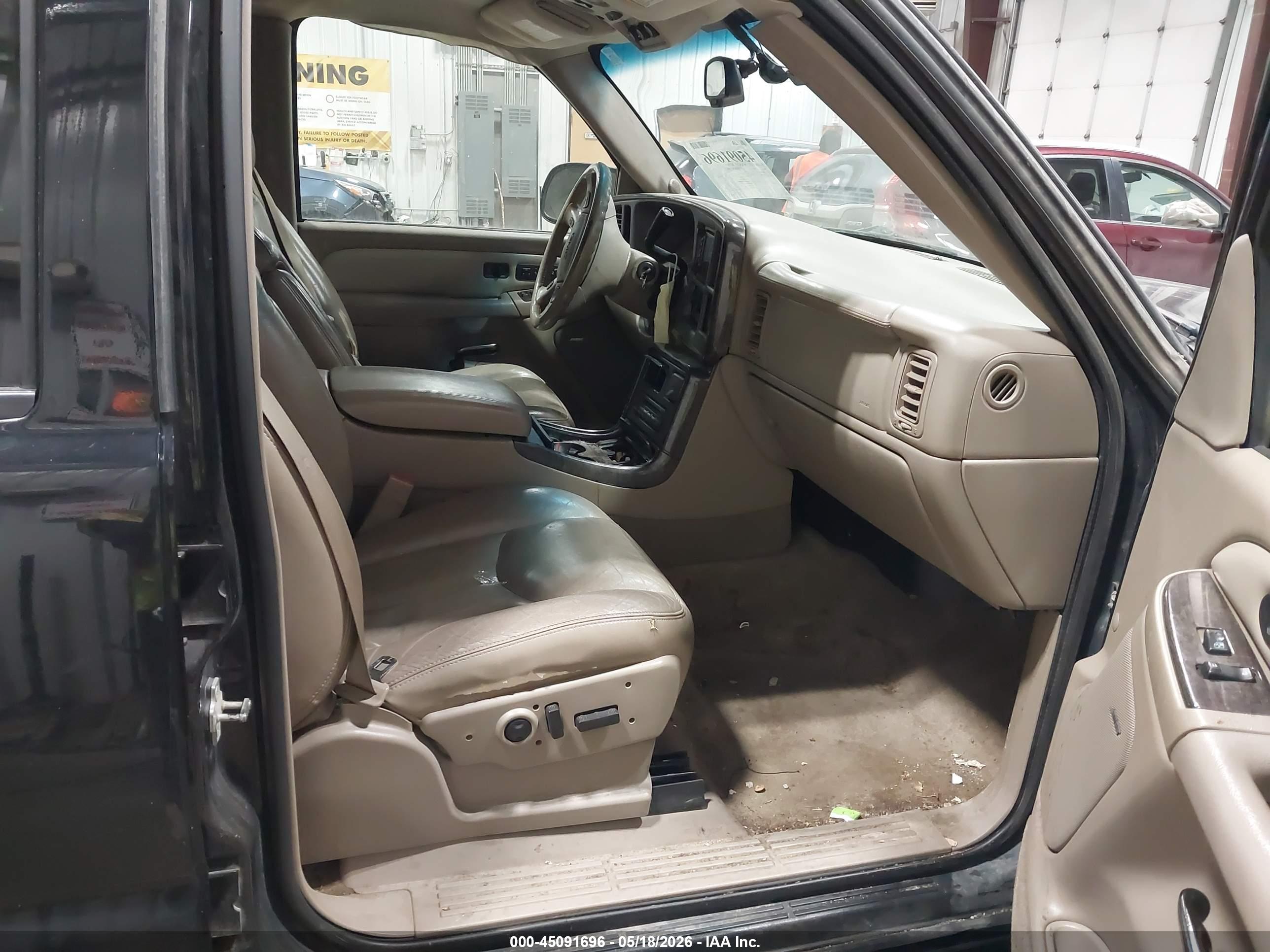 GMC YUKON image 5