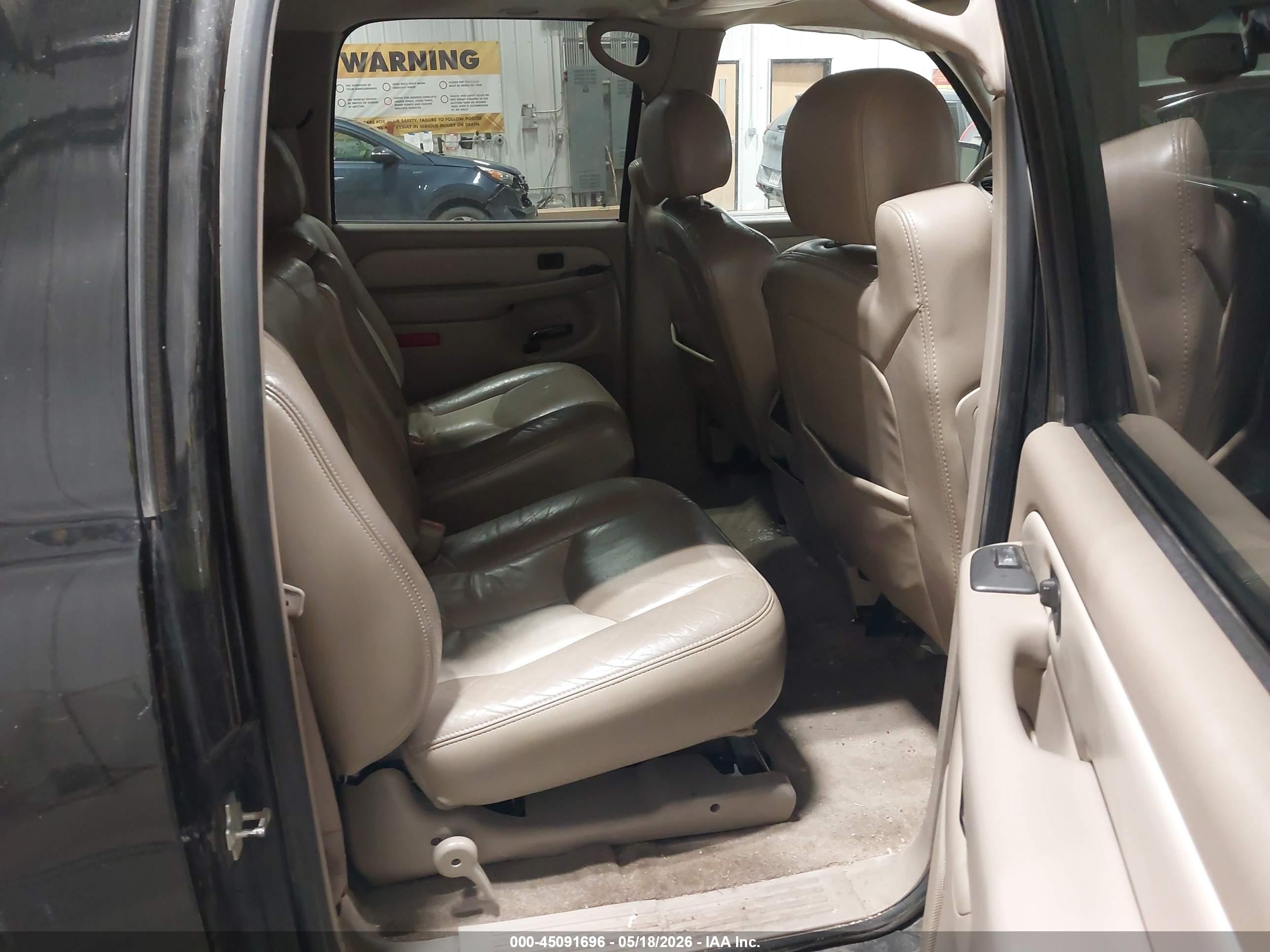 GMC YUKON image 8