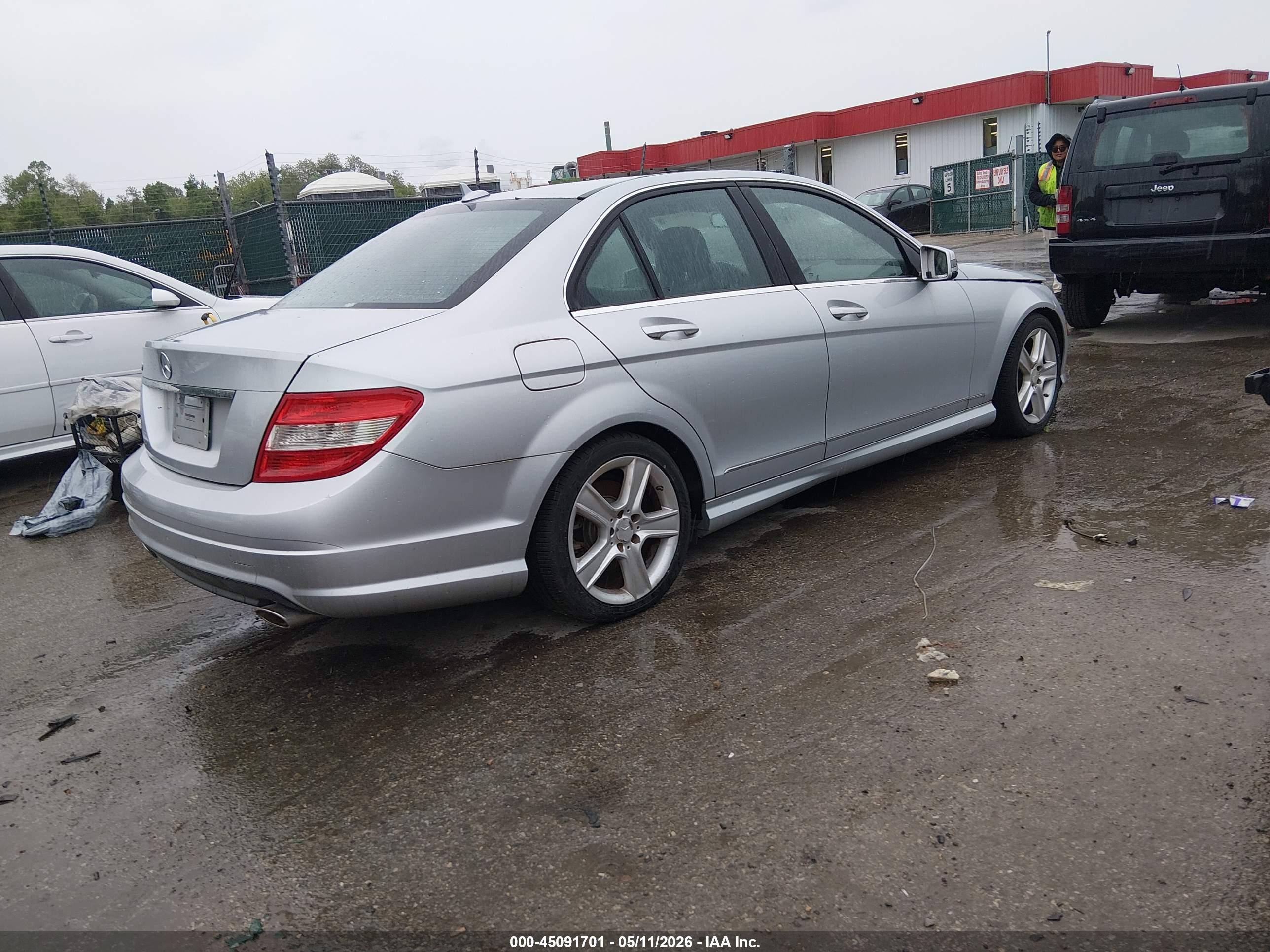 MERCEDES-BENZ C image 4