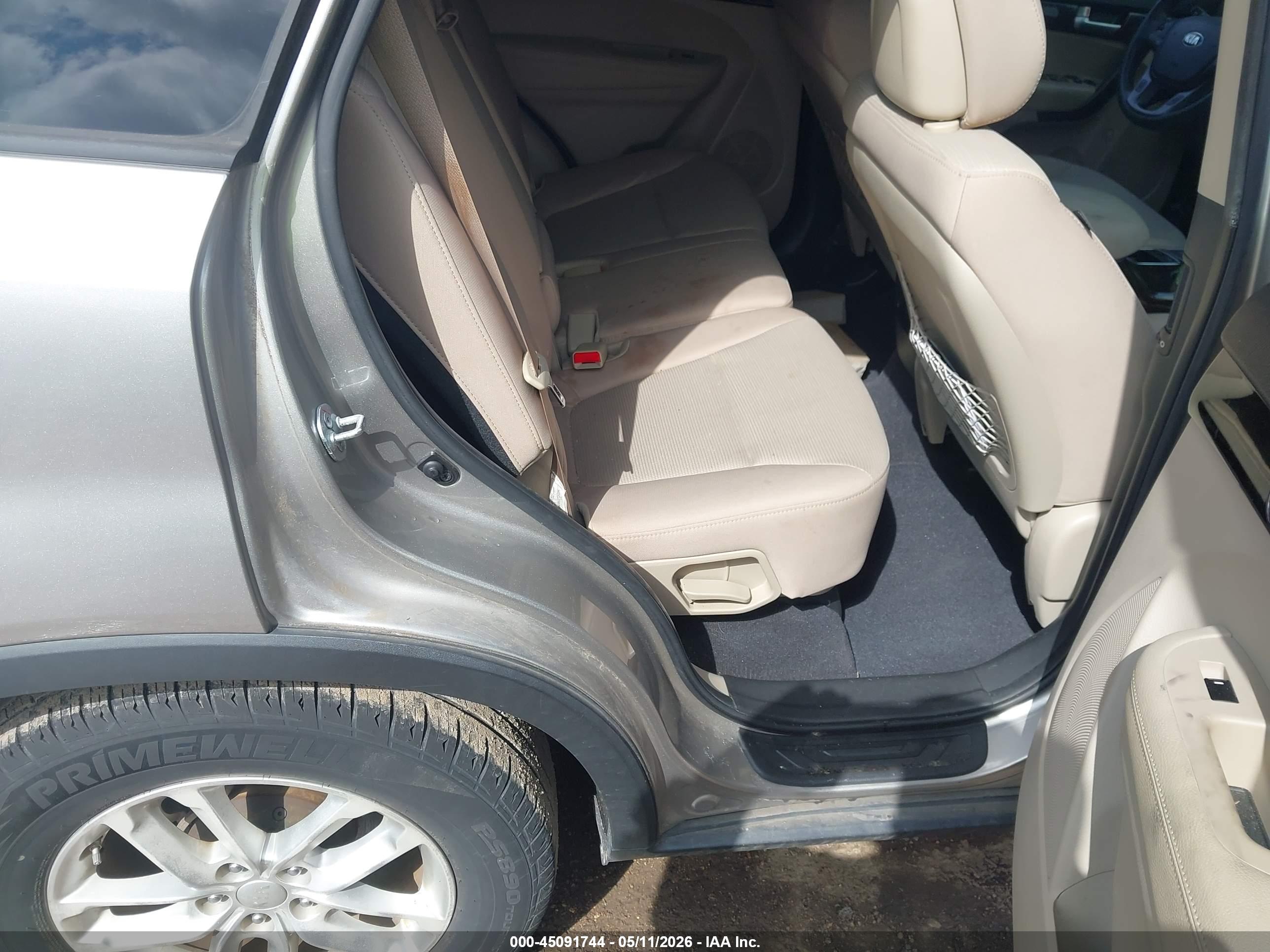 KIA SORENTO image 8
