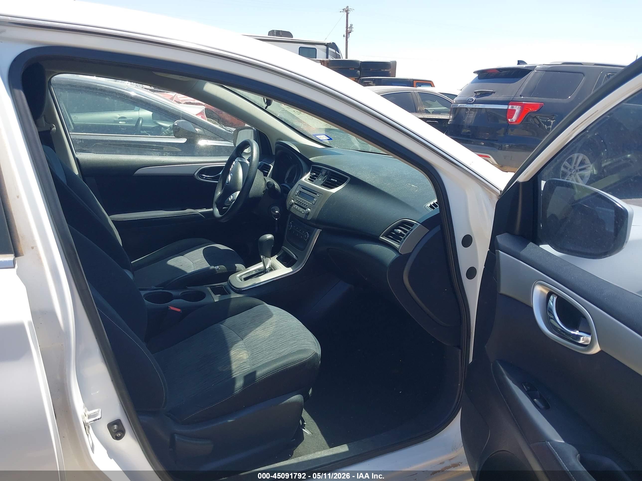 NISSAN SENTRA image 5