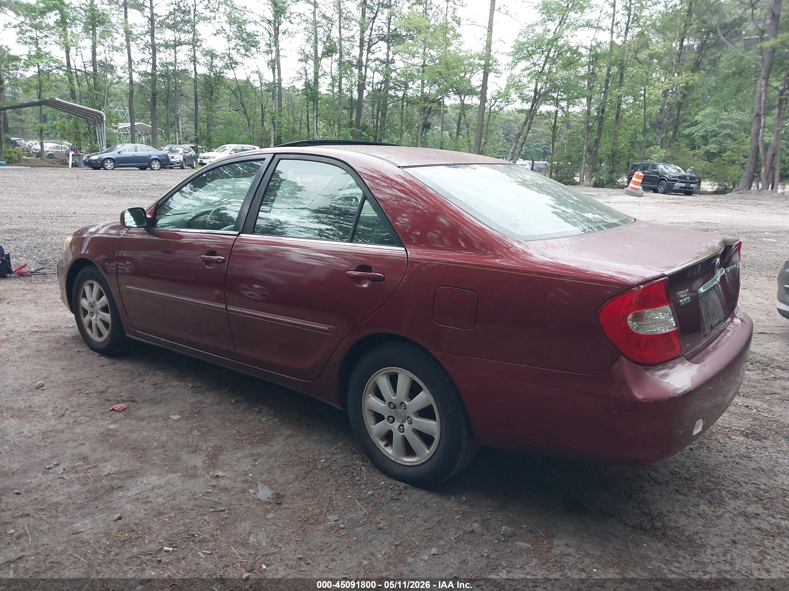 TOYOTA CAMRY image 3