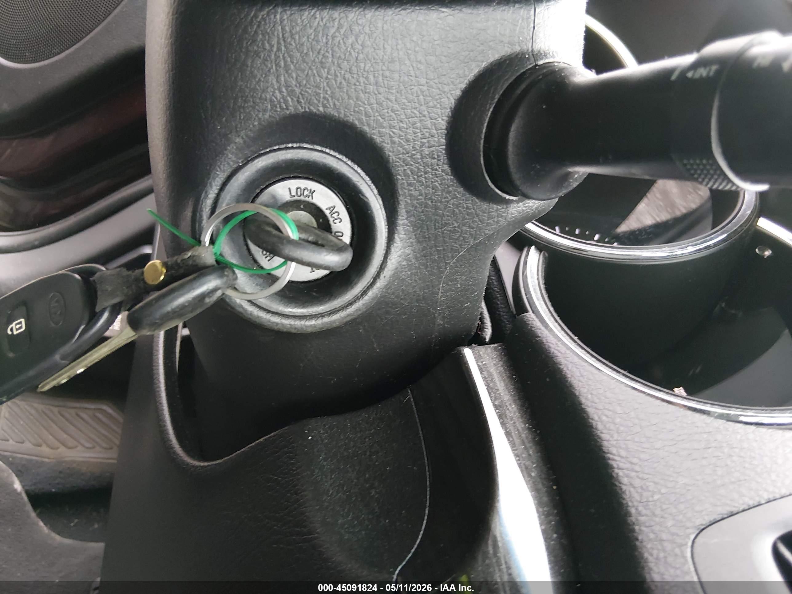 KIA SORENTO image 11