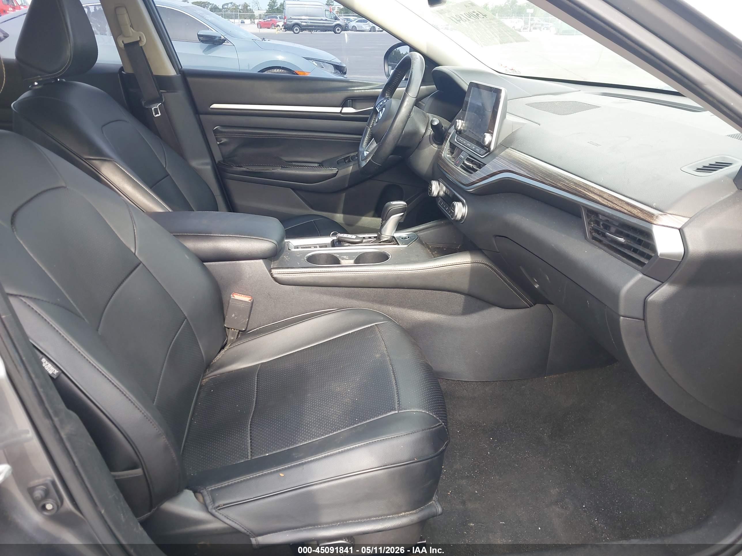 NISSAN ALTIMA image 5