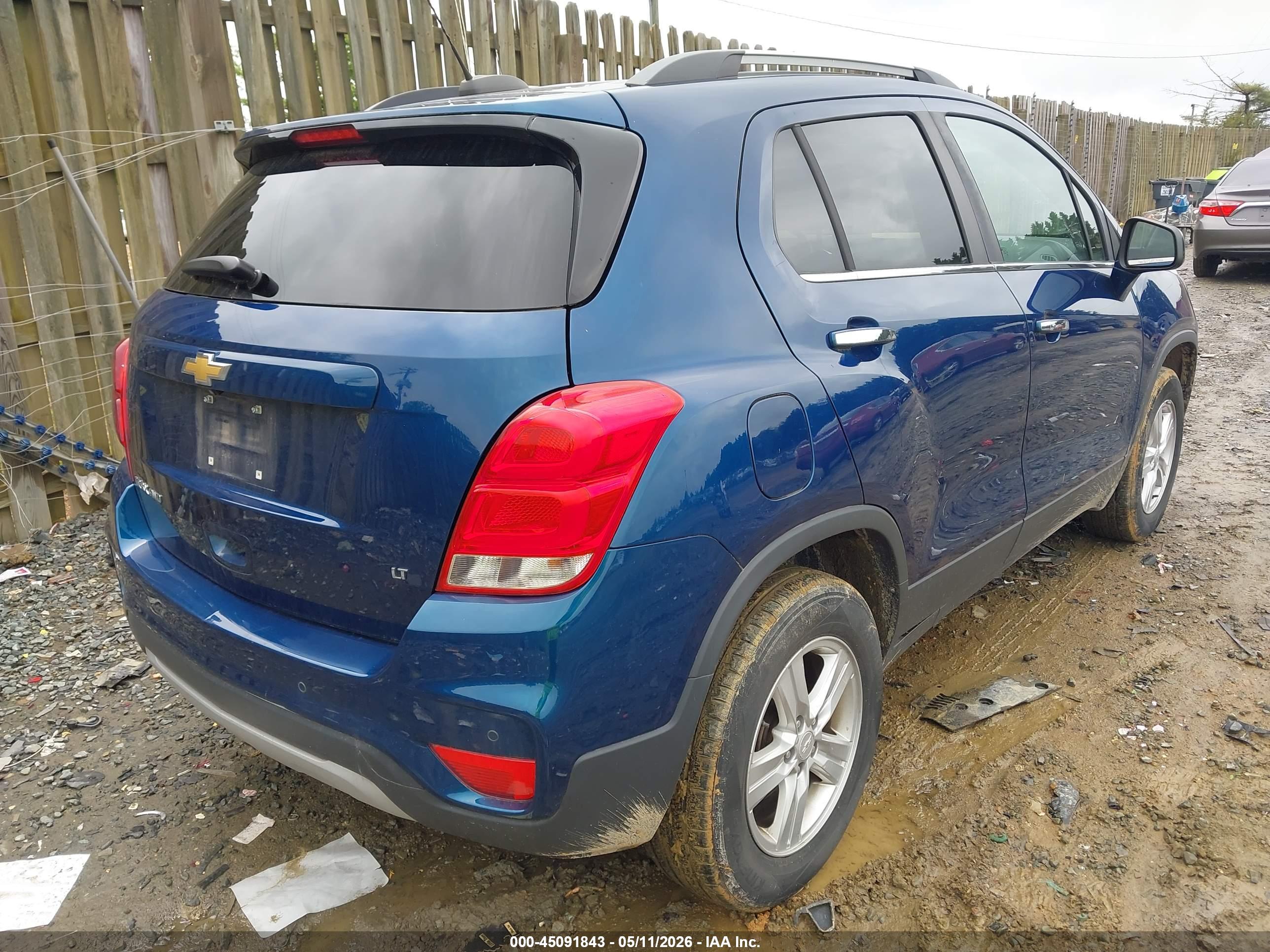 CHEVROLET TRAX image 4