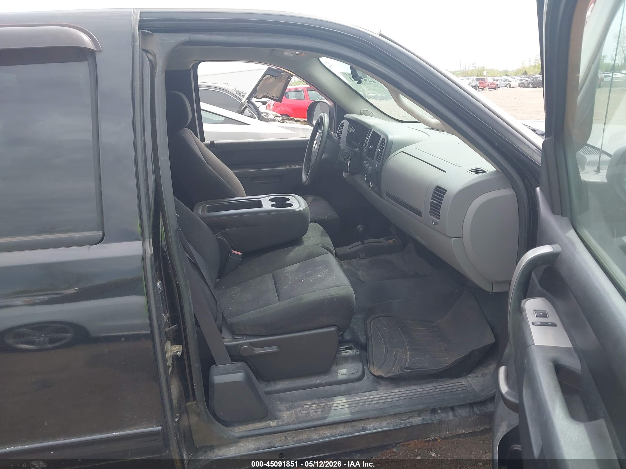 GMC SIERRA image 5